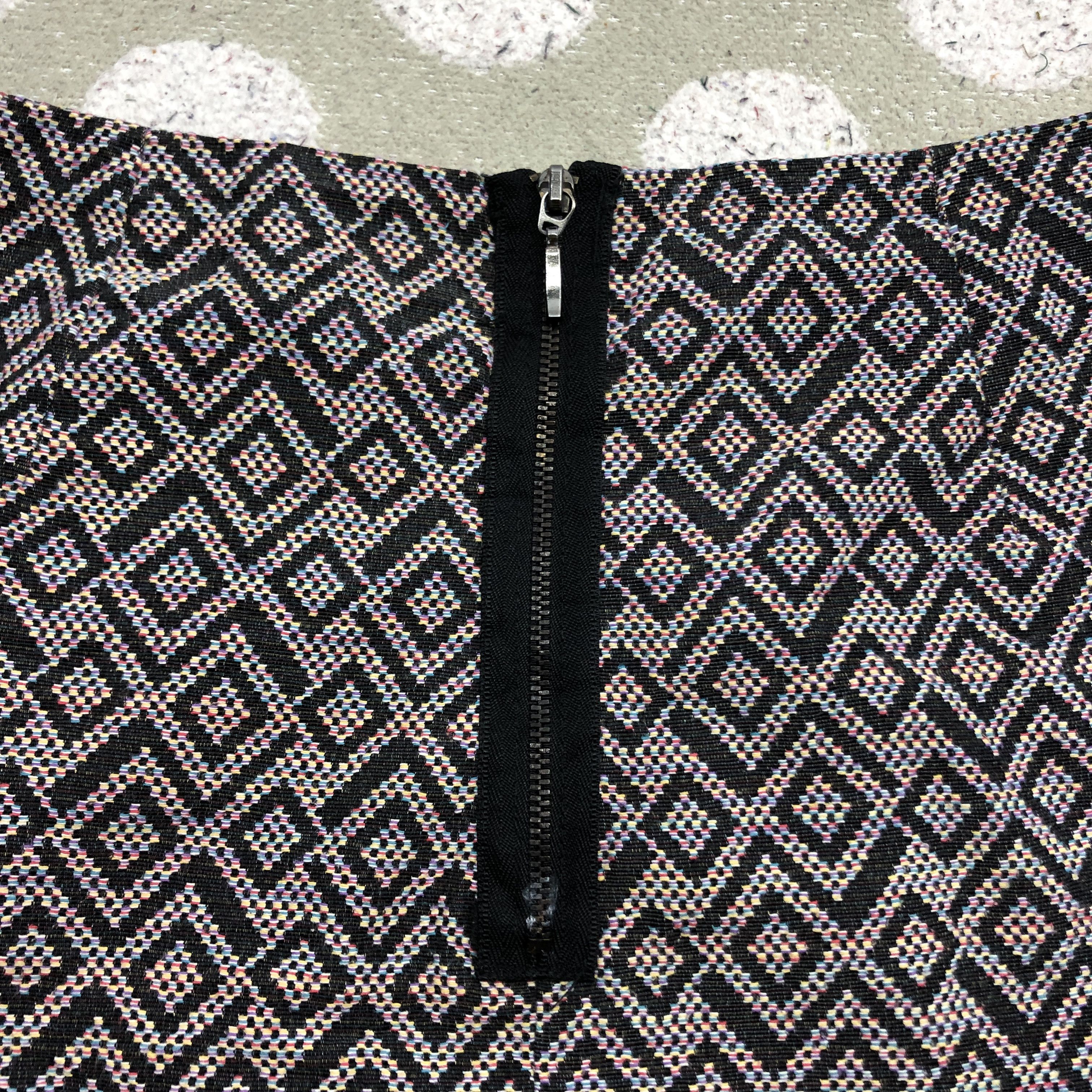 Japanese Brand OSTRADIVARIUS Mini Skirt #2652-95 Size 26" / US 2 / IT 38 - 7 Thumbnail