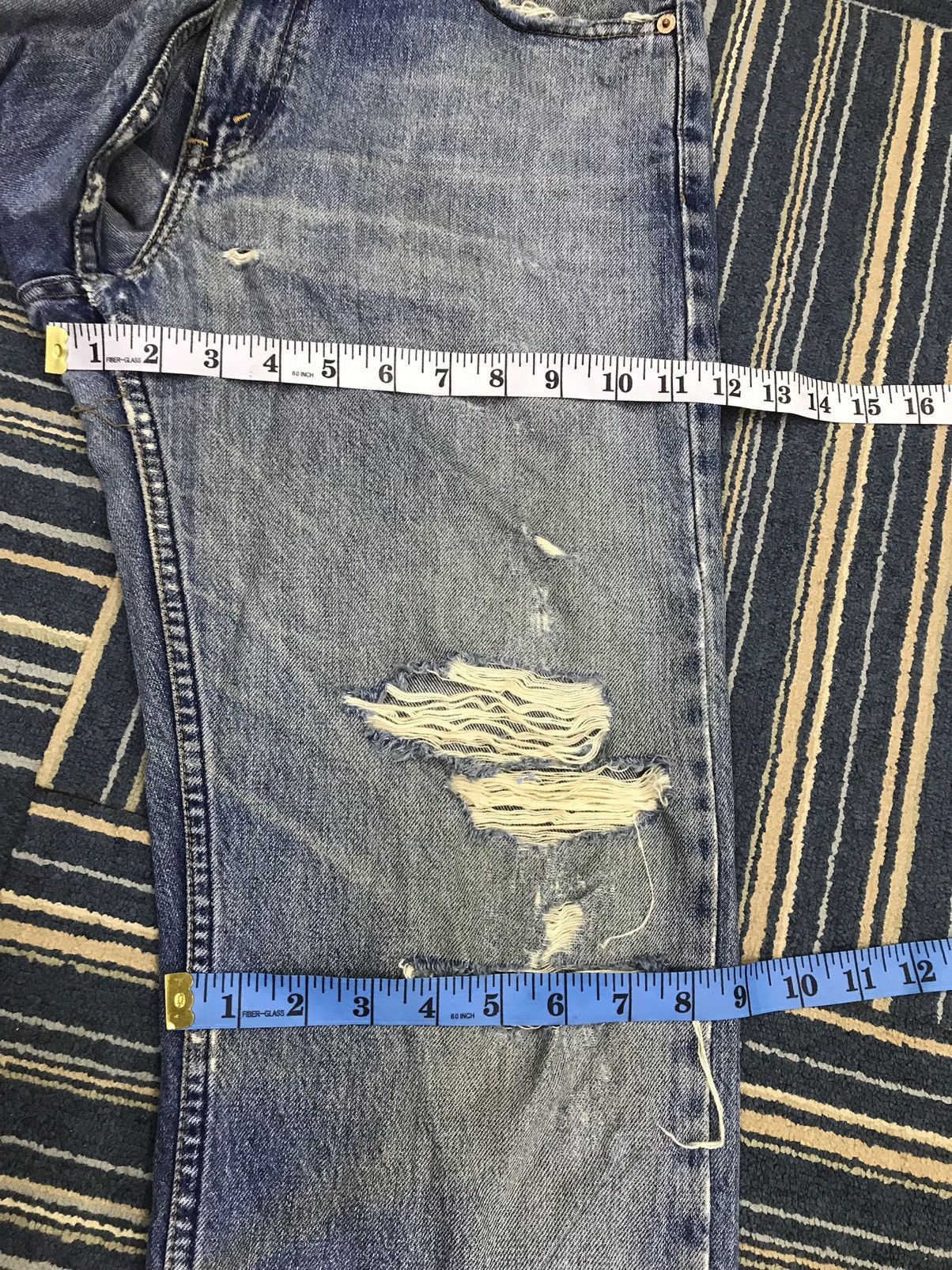 Levi's × Levi's Vintage Clothing × Vintage Vintage Levi’s 519 Distressed Denim Size 31x31 Size US 31 - 10 Thumbnail