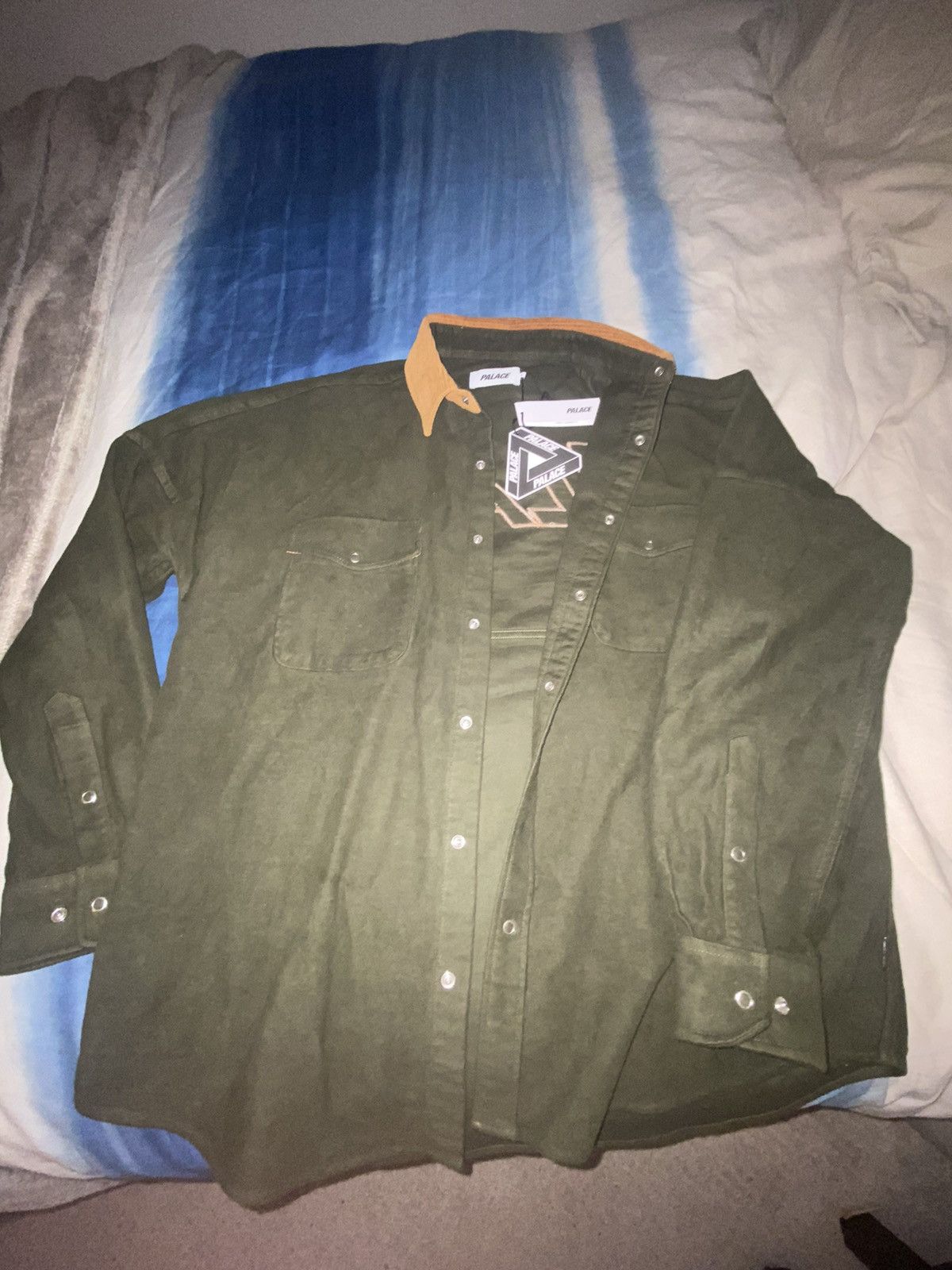 Palace Palace Olive Moleskin Shirt Size US L / EU 52-54 / 3 - 4 Thumbnail