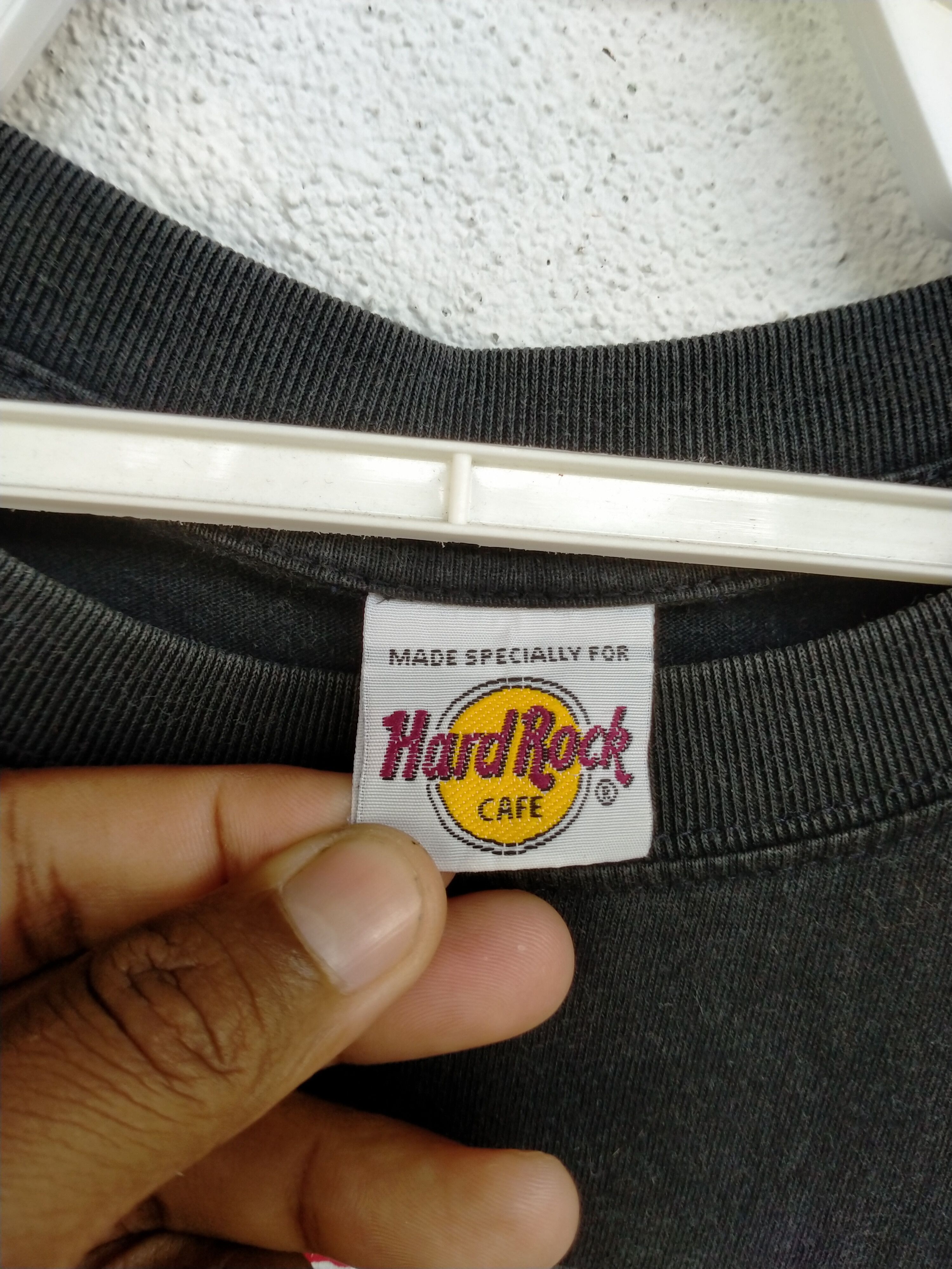Hard Rock Cafe × Vintage Vintage Hard Rock Hong Kong Distressed T-shirt Size US L / EU 52-54 / 3 - 7 Thumbnail