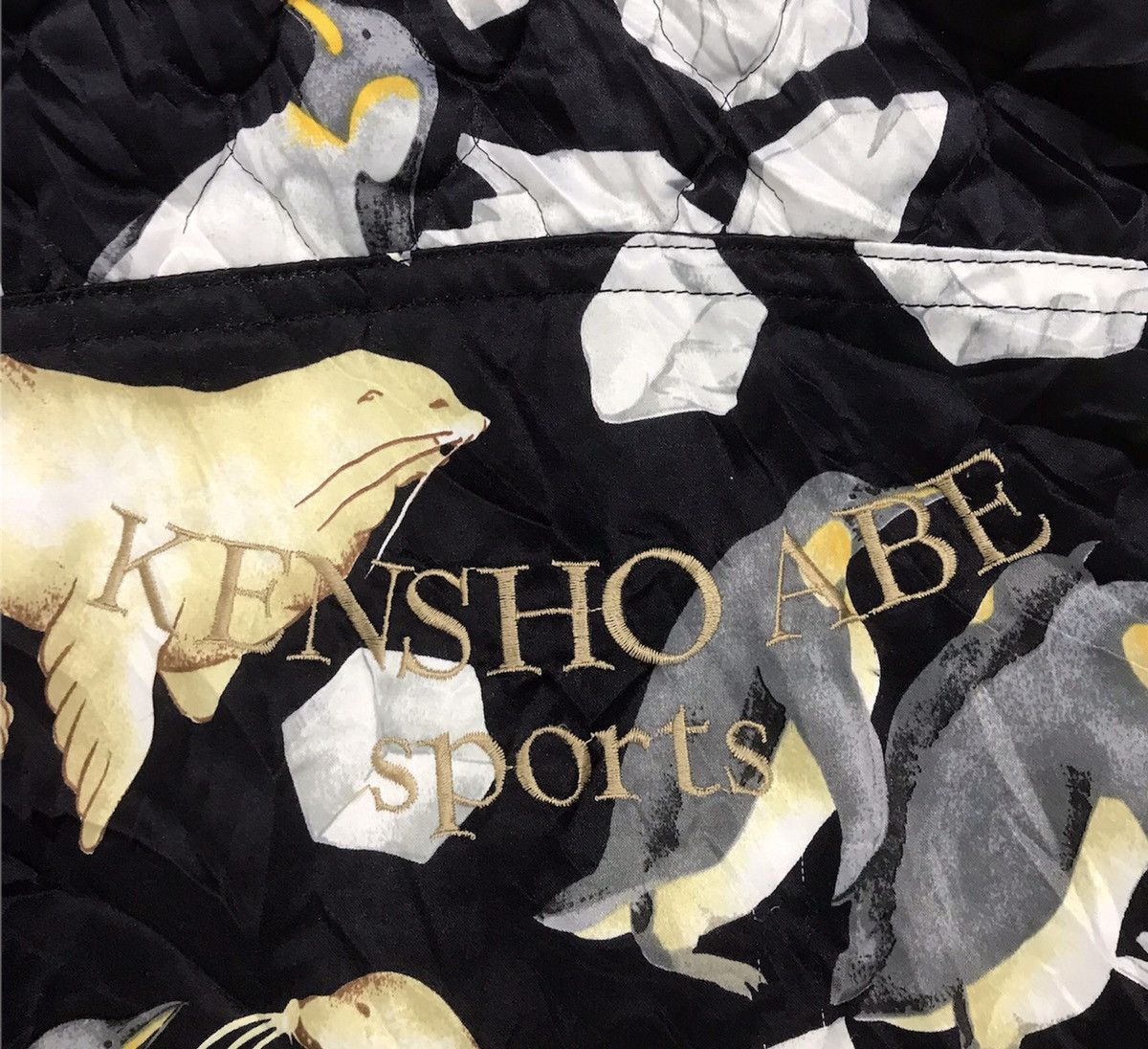 Japanese Brand × Kensho Abe × Vintage Kensho Abe Winter Animal Over Print Puffer Hoodie Jacket Size US M / EU 48-50 / 2 - 7 Thumbnail