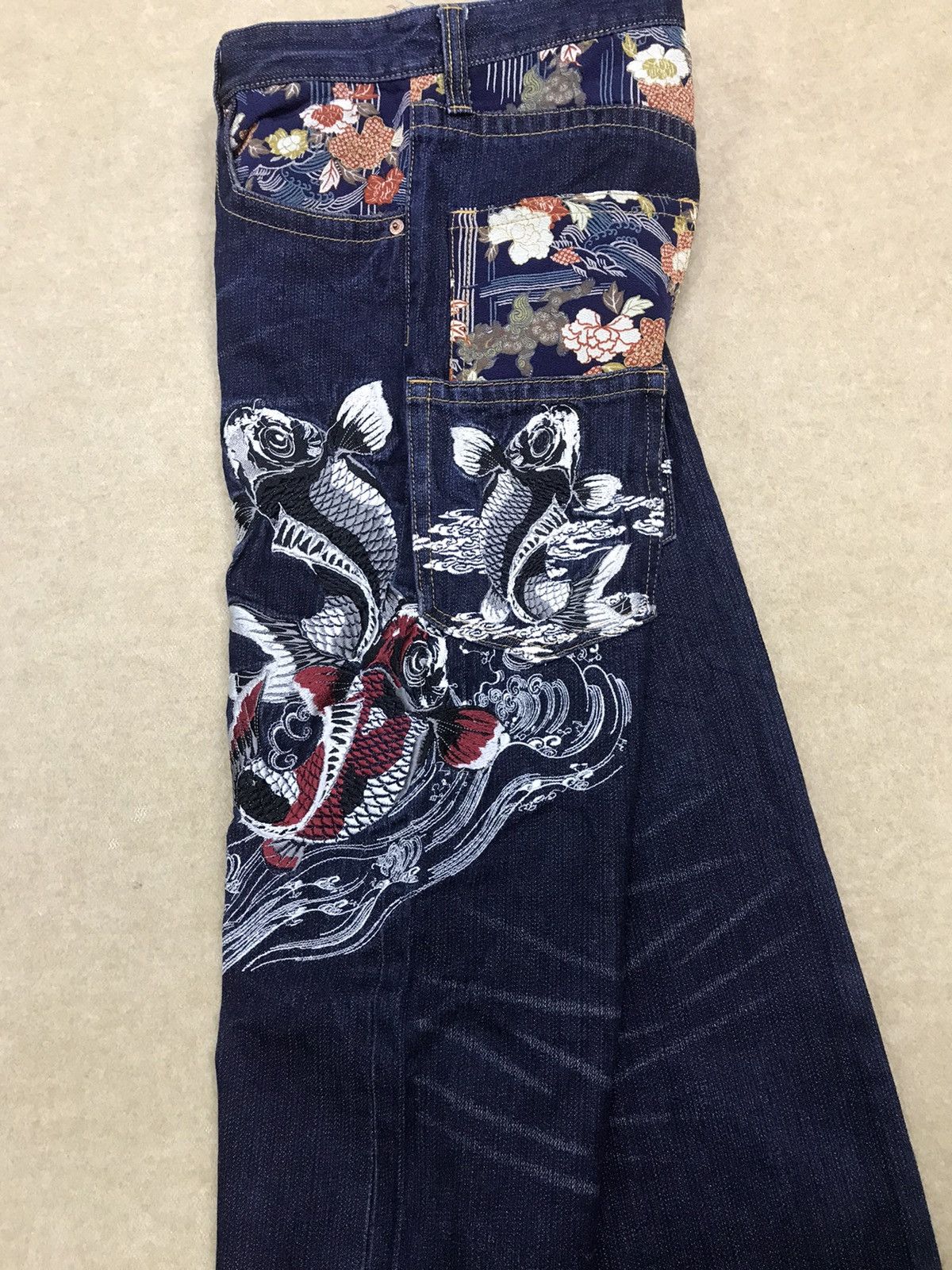 Japanese Brand Koi Fish Multi Pocket Denim Size 29x32 Size US 29 - 7 Thumbnail