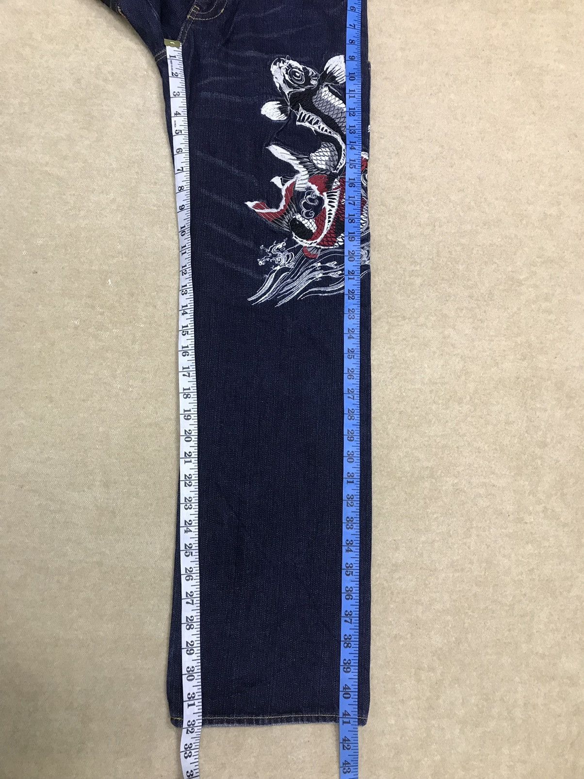 Japanese Brand Koi Fish Multi Pocket Denim Size 29x32 Size US 29 - 21 Thumbnail