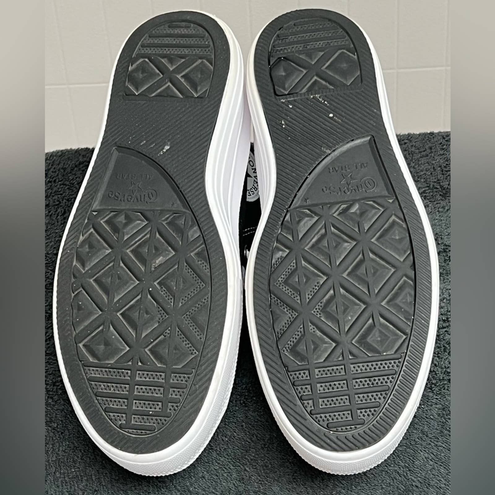 CONVERSE CTAS MOVE CANVAS HI Womens Shoes LIKE NEW