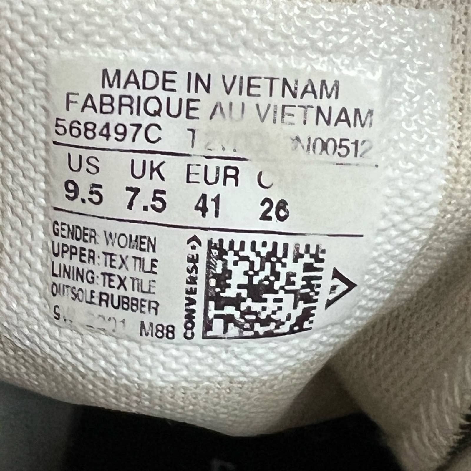 CONVERSE CTAS MOVE CANVAS HI Womens Shoes LIKE NEW