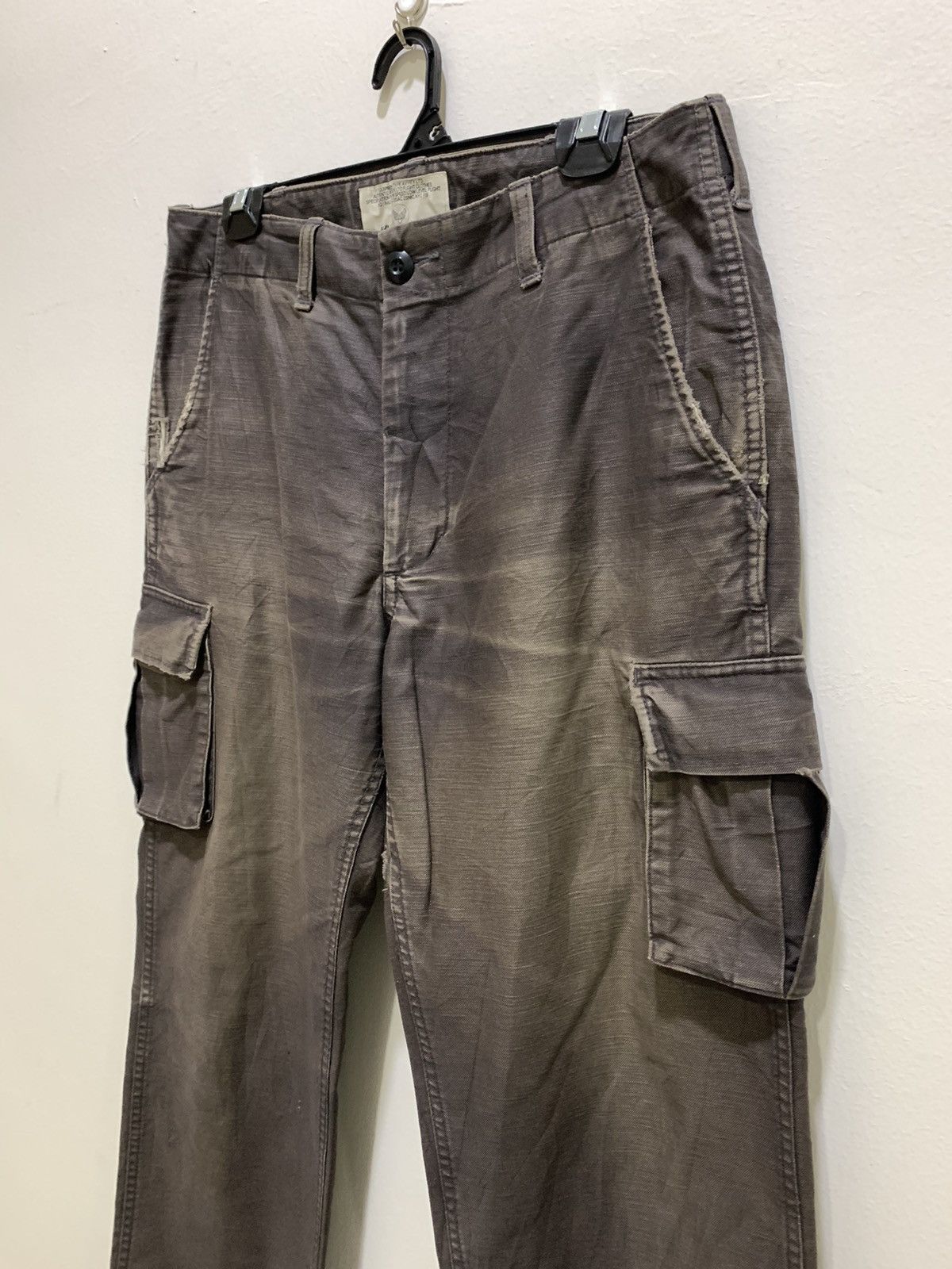 Avirex × Japanese Brand AVIREX Airforce Parachut Flight Multipocket Baggy CargoPant Size US 33 - 7 Thumbnail