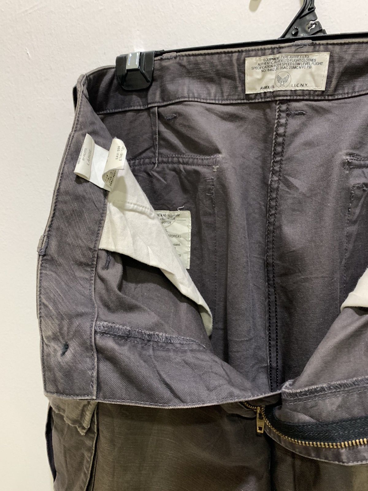 Avirex × Japanese Brand AVIREX Airforce Parachut Flight Multipocket Baggy CargoPant Size US 33 - 16 Thumbnail