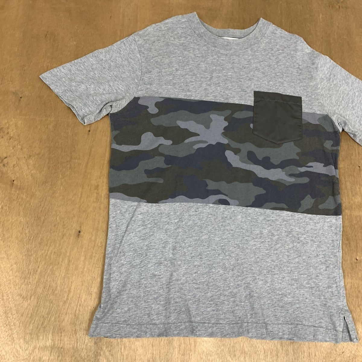 Global Work × Japanese Brand GLOBAL WORK Army SinglePocket Camo Streetwear Summer Tshirt Size US M / EU 48-50 / 2 - 5 Thumbnail
