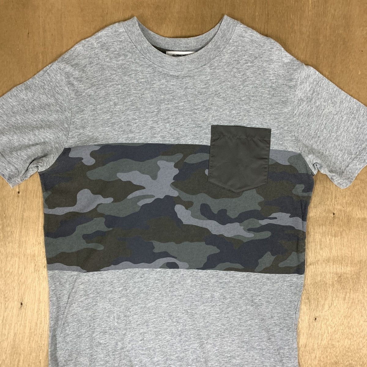 Global Work × Japanese Brand GLOBAL WORK Army SinglePocket Camo Streetwear Summer Tshirt Size US M / EU 48-50 / 2 - 3 Thumbnail