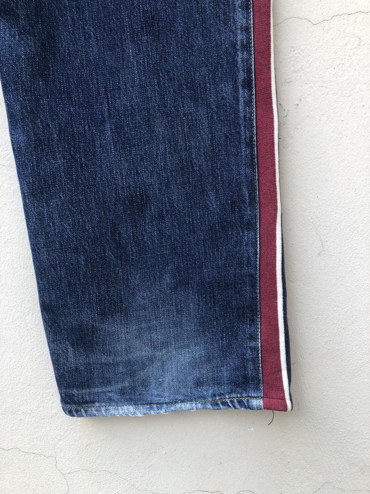 Swagger × Vintage Vintage Swagger Japan Side Striped Denim Hybrid Jeans Size US 32 / EU 48 - 19 Thumbnail