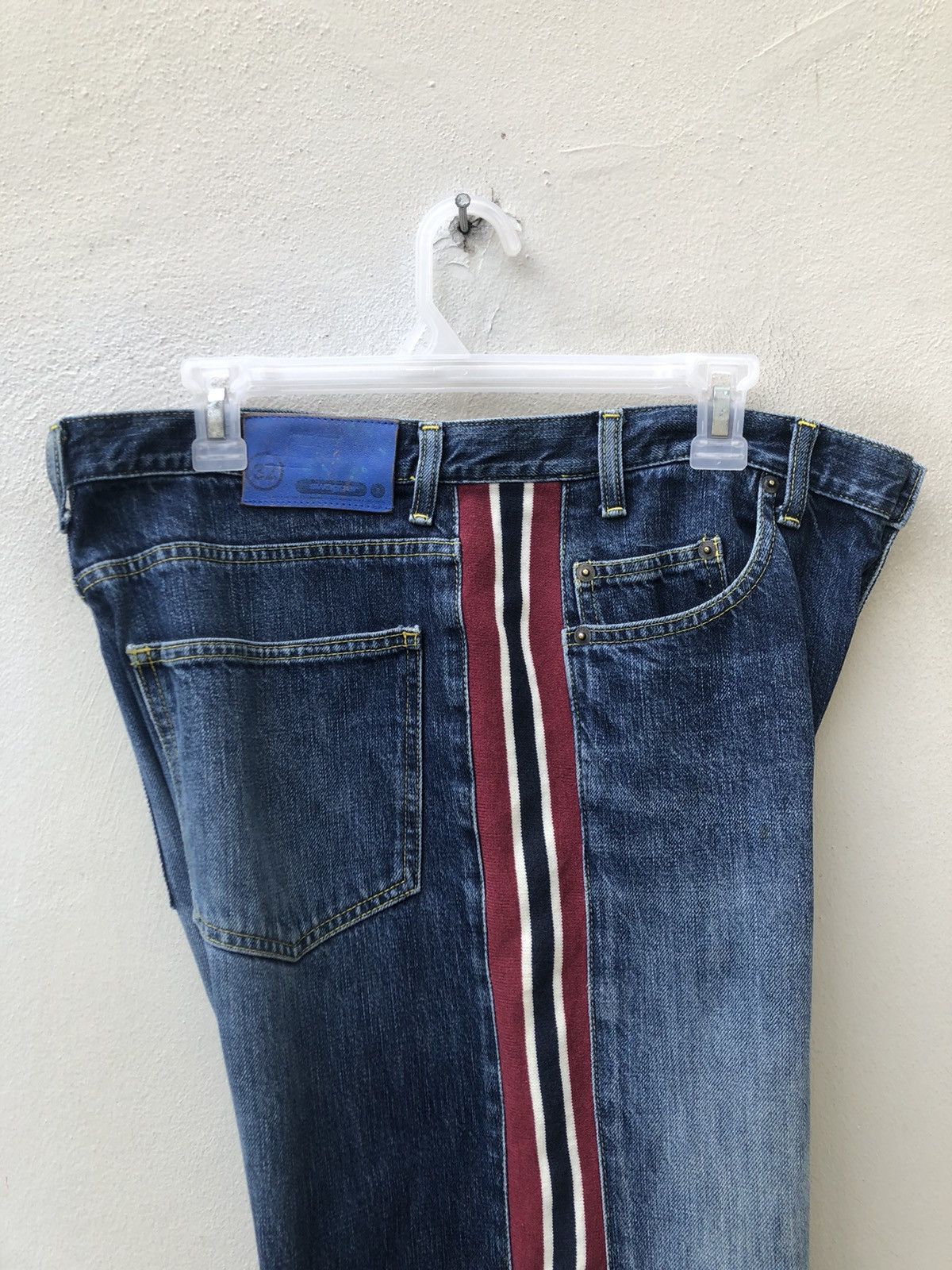 Swagger × Vintage Vintage Swagger Japan Side Striped Denim Hybrid Jeans Size US 32 / EU 48 - 21 Thumbnail
