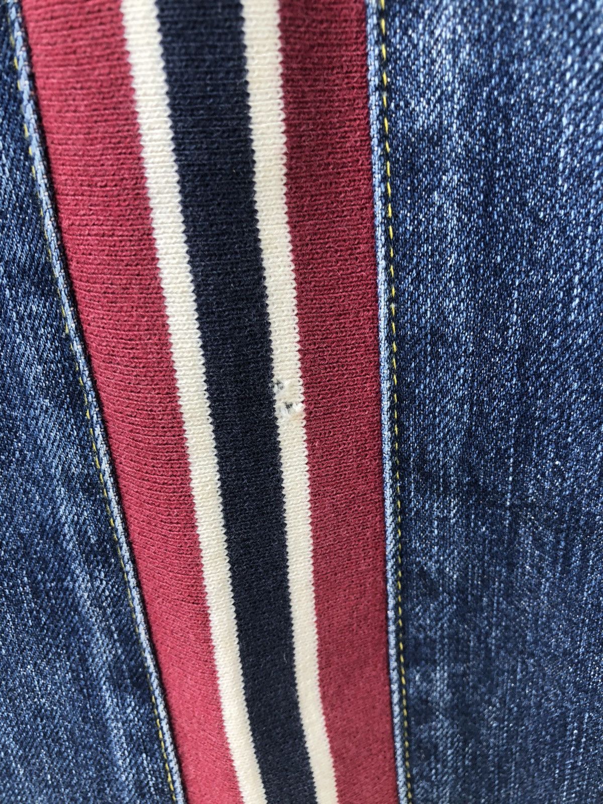 Swagger × Vintage Vintage Swagger Japan Side Striped Denim Hybrid Jeans Size US 32 / EU 48 - 22 Thumbnail