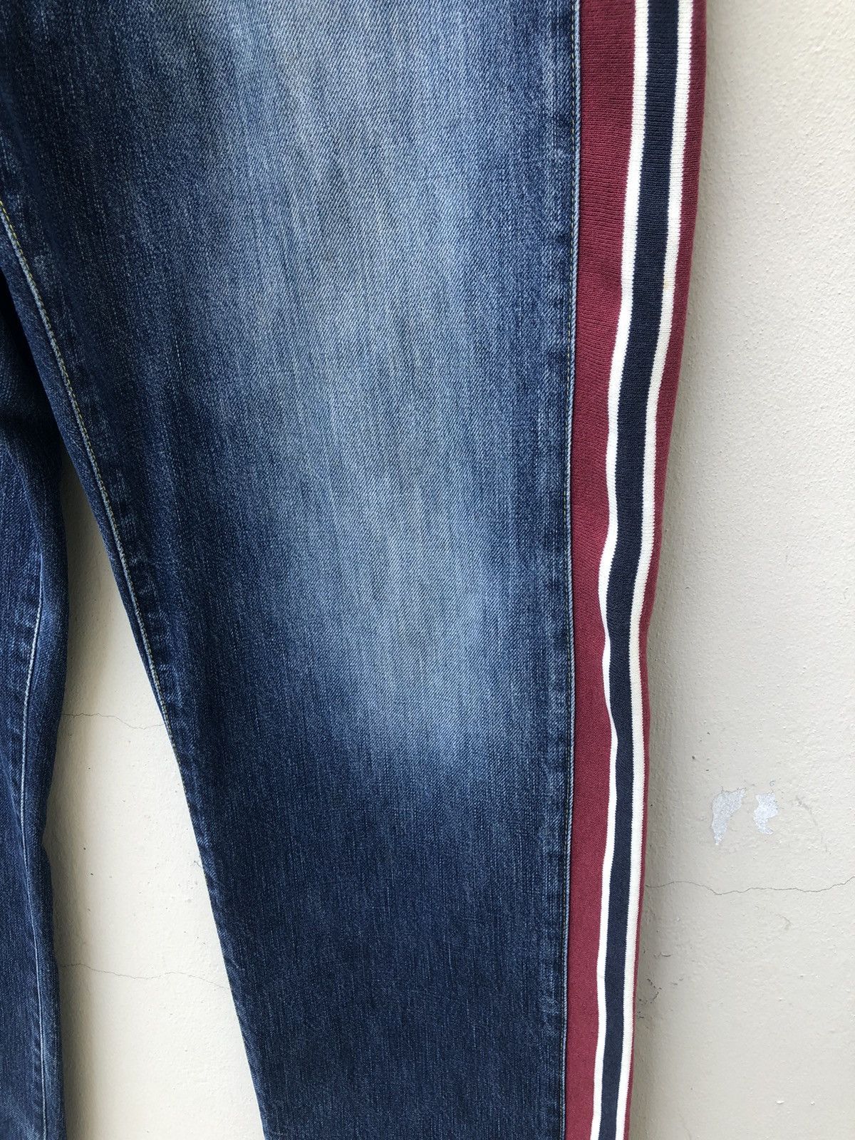 Swagger × Vintage Vintage Swagger Japan Side Striped Denim Hybrid Jeans Size US 32 / EU 48 - 13 Thumbnail