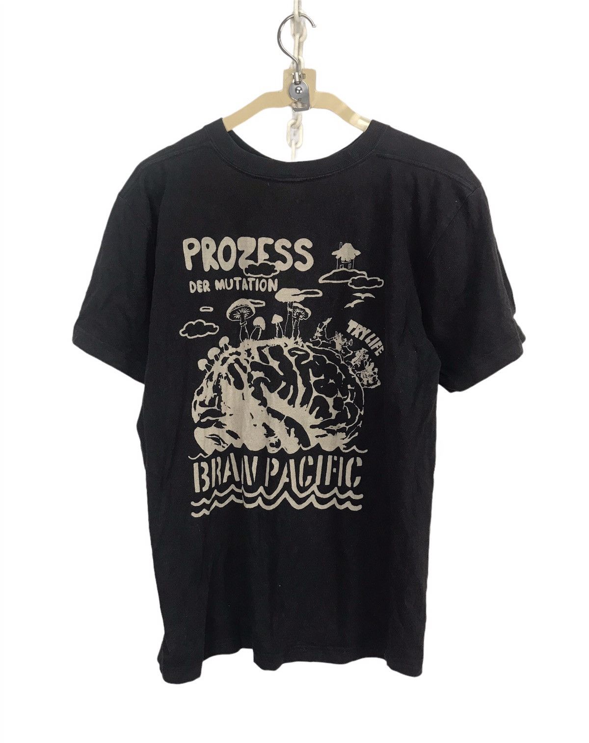 Japanese Brand “Your brain all right “ printed tshirt by graniph Size US M / EU 48-50 / 2 - 2 Thumbnail