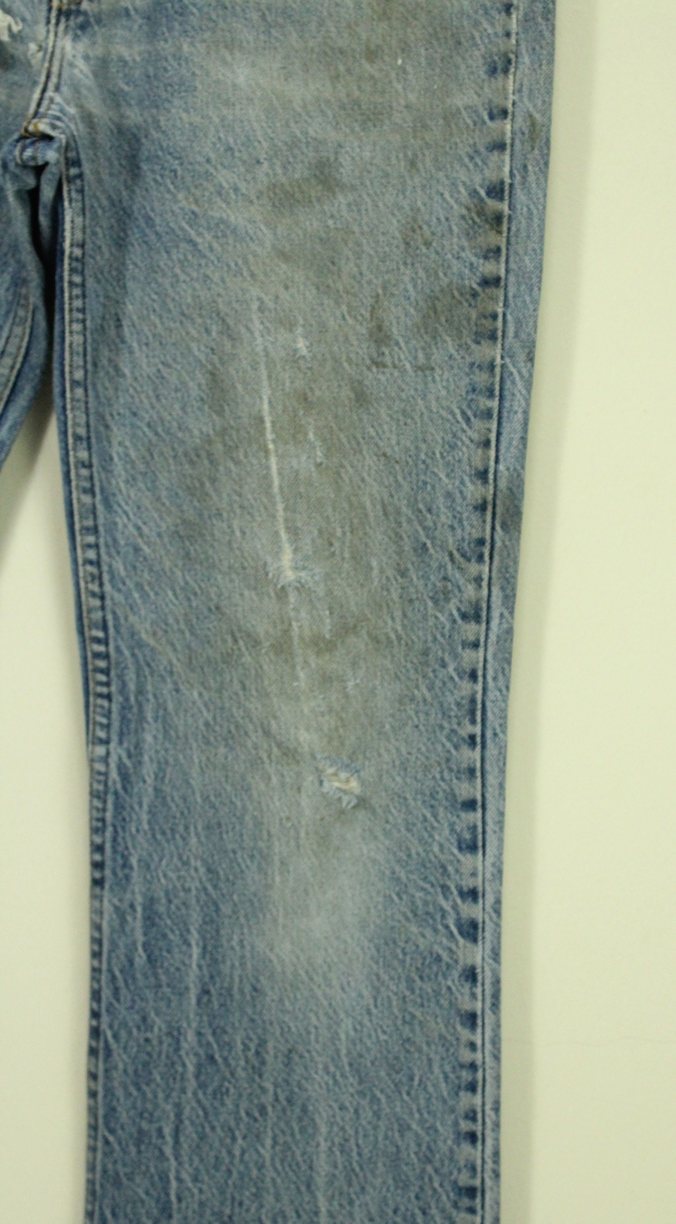 Levi's Distressed Stain Vintage 1993 LEVIS Jeans 517 Flared Bootcut Size US 33 - 6 Thumbnail