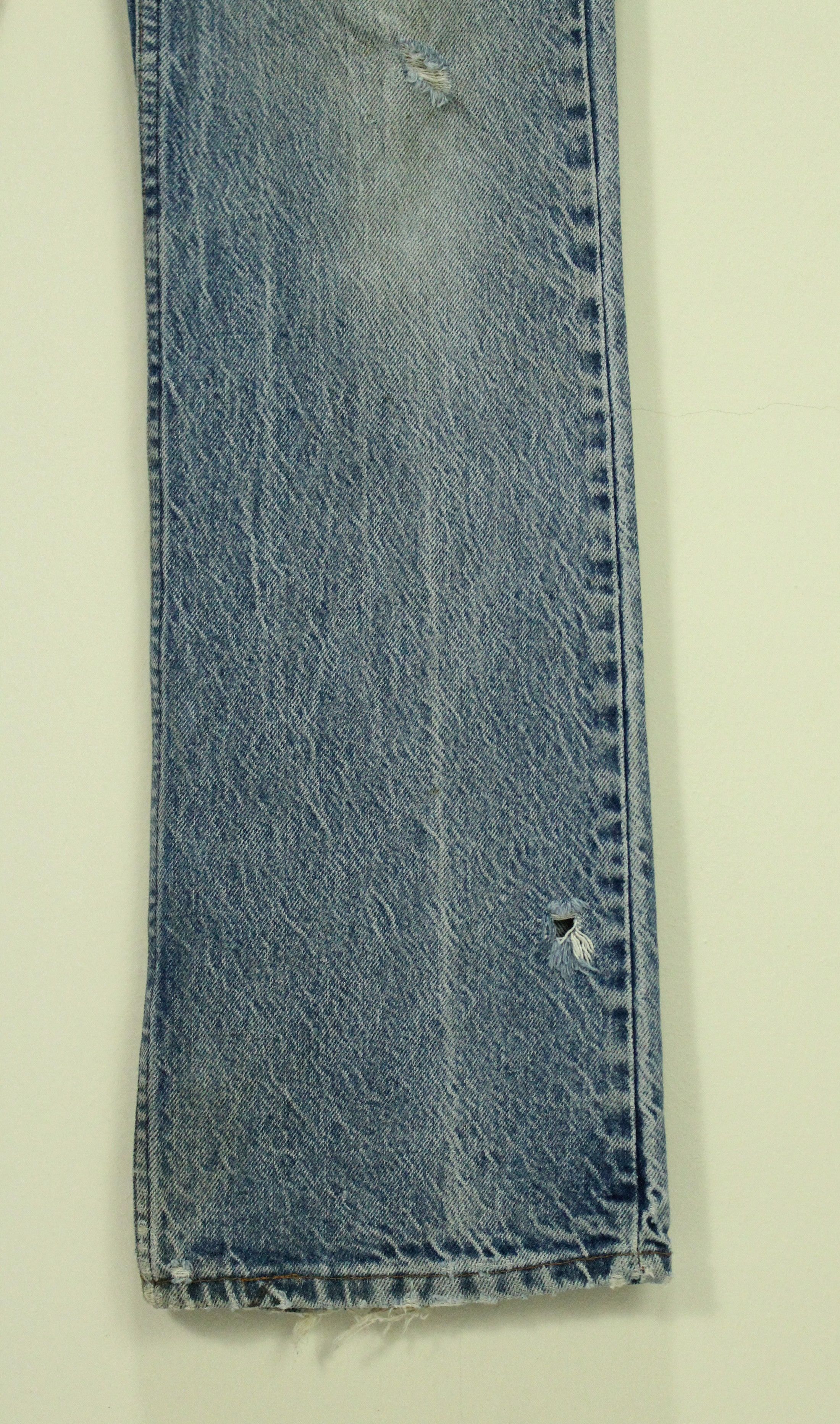 Levi's Distressed Stain Vintage 1993 LEVIS Jeans 517 Flared Bootcut Size US 33 - 7 Thumbnail