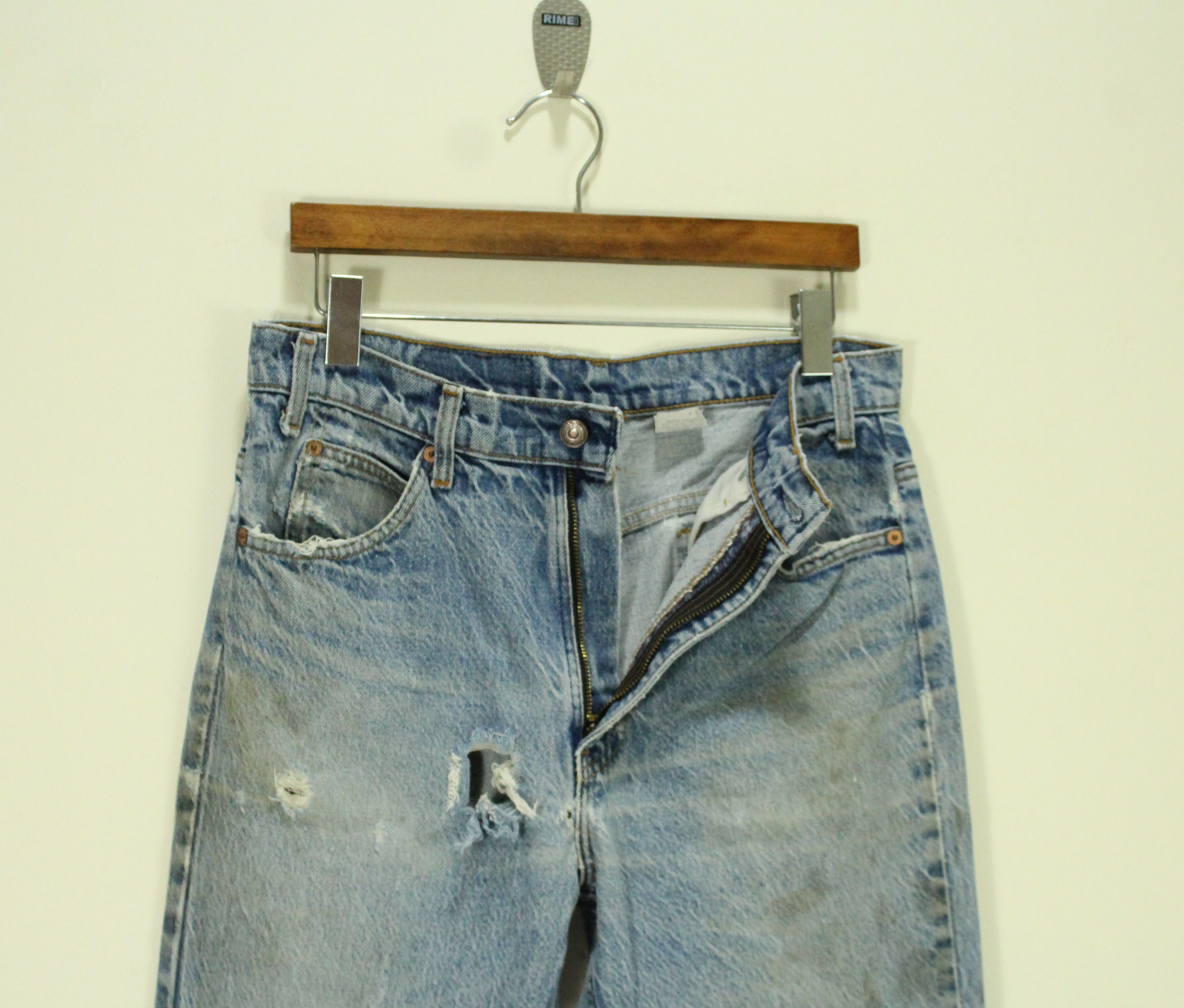 Levi's Distressed Stain Vintage 1993 LEVIS Jeans 517 Flared Bootcut Size US 33 - 5 Thumbnail