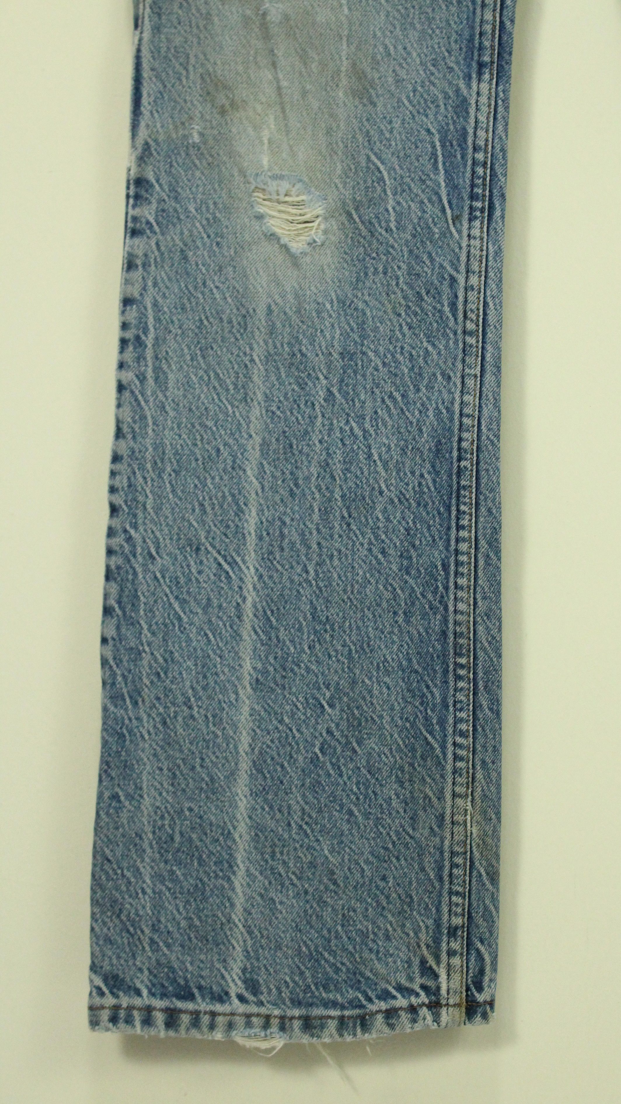 Levi's Distressed Stain Vintage 1993 LEVIS Jeans 517 Flared Bootcut Size US 33 - 9 Thumbnail