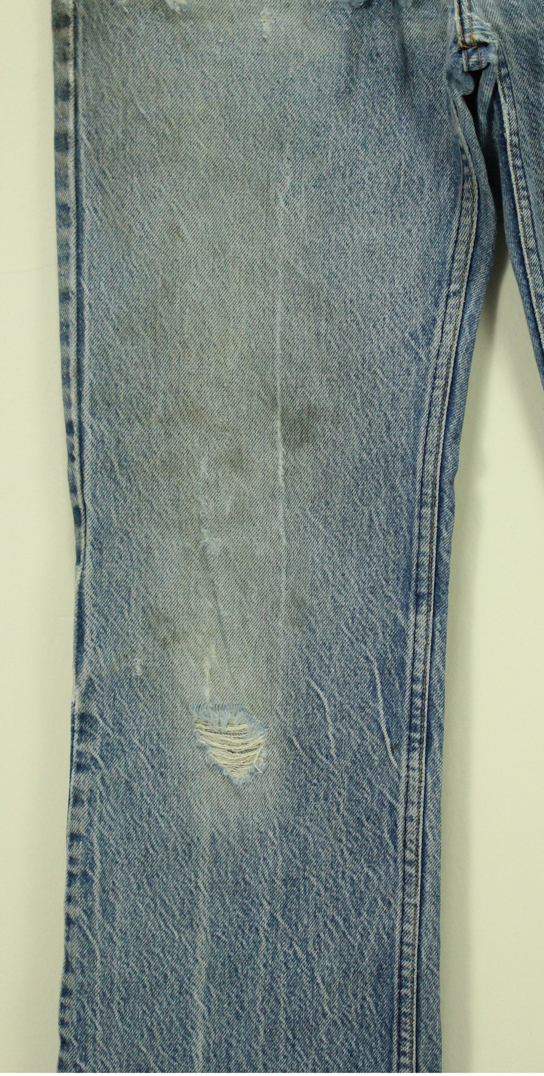Levi's Distressed Stain Vintage 1993 LEVIS Jeans 517 Flared Bootcut Size US 33 - 8 Thumbnail