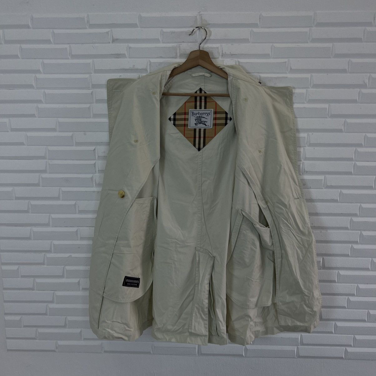 Burberry VINTAGE BURBERRYS BIG LOGO TRENCH COAT JACKET NOVA CHECK Size US M / EU 48-50 / 2 - 9 Thumbnail