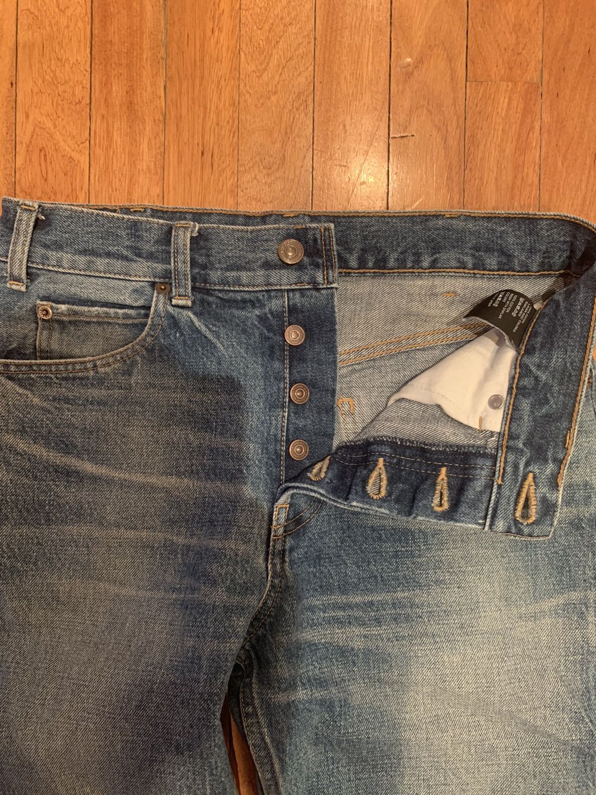 Celine × Hedi Slimane FW19 Regular Jeans in Union Wash Denim High Waist Selvedge Size US 27 - 15 Thumbnail