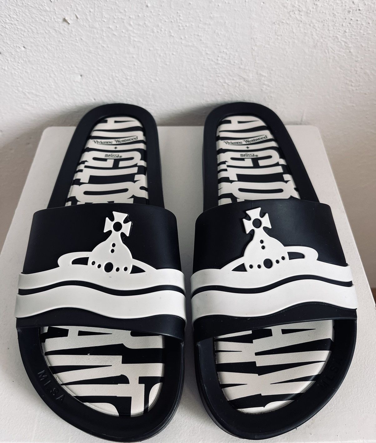 vivienne westwood black sliders