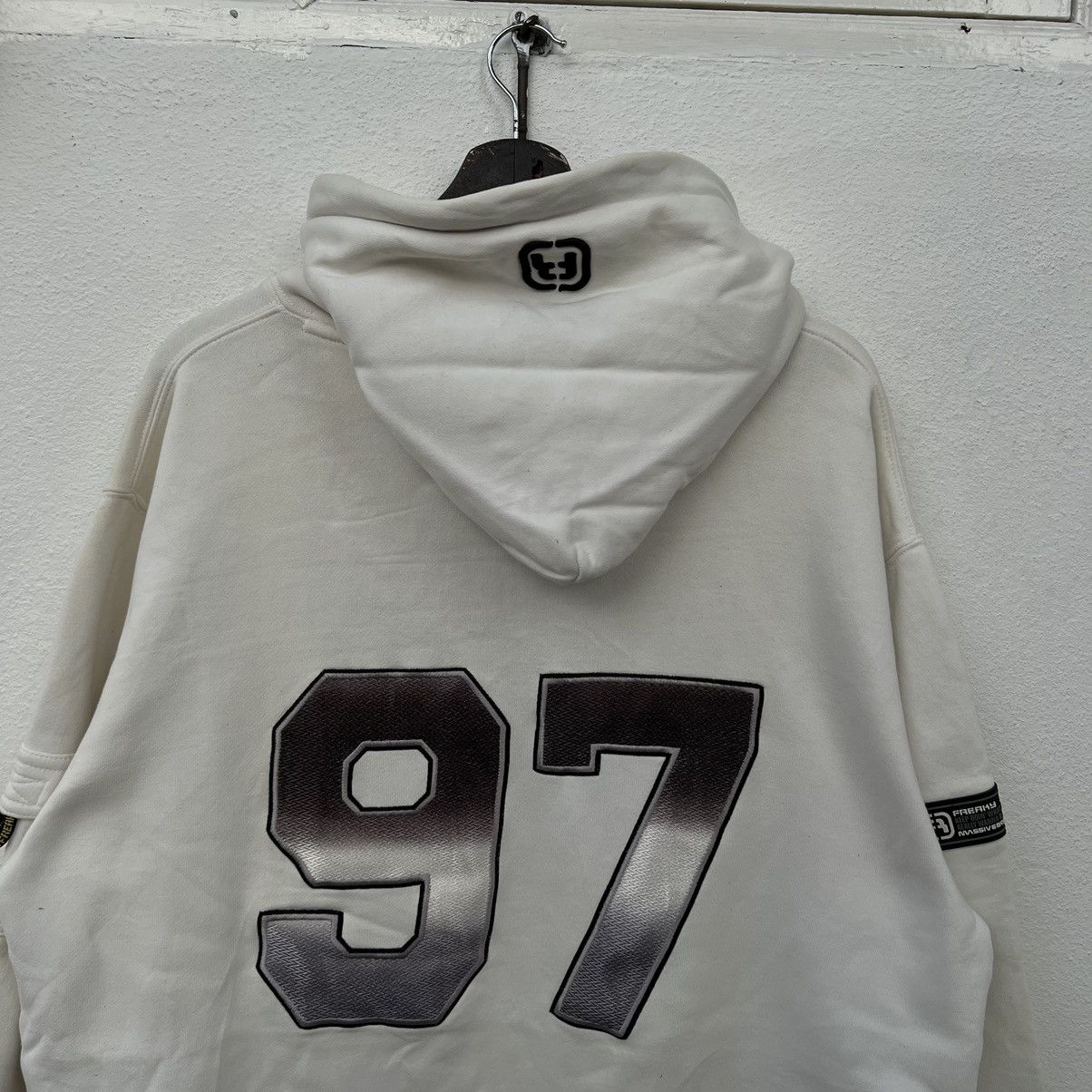 Japanese Brand RARE FREAKY HOODIE BIG LOGO SKATEBOARD STYLE WEAR Size US L / EU 52-54 / 3 - 8 Thumbnail