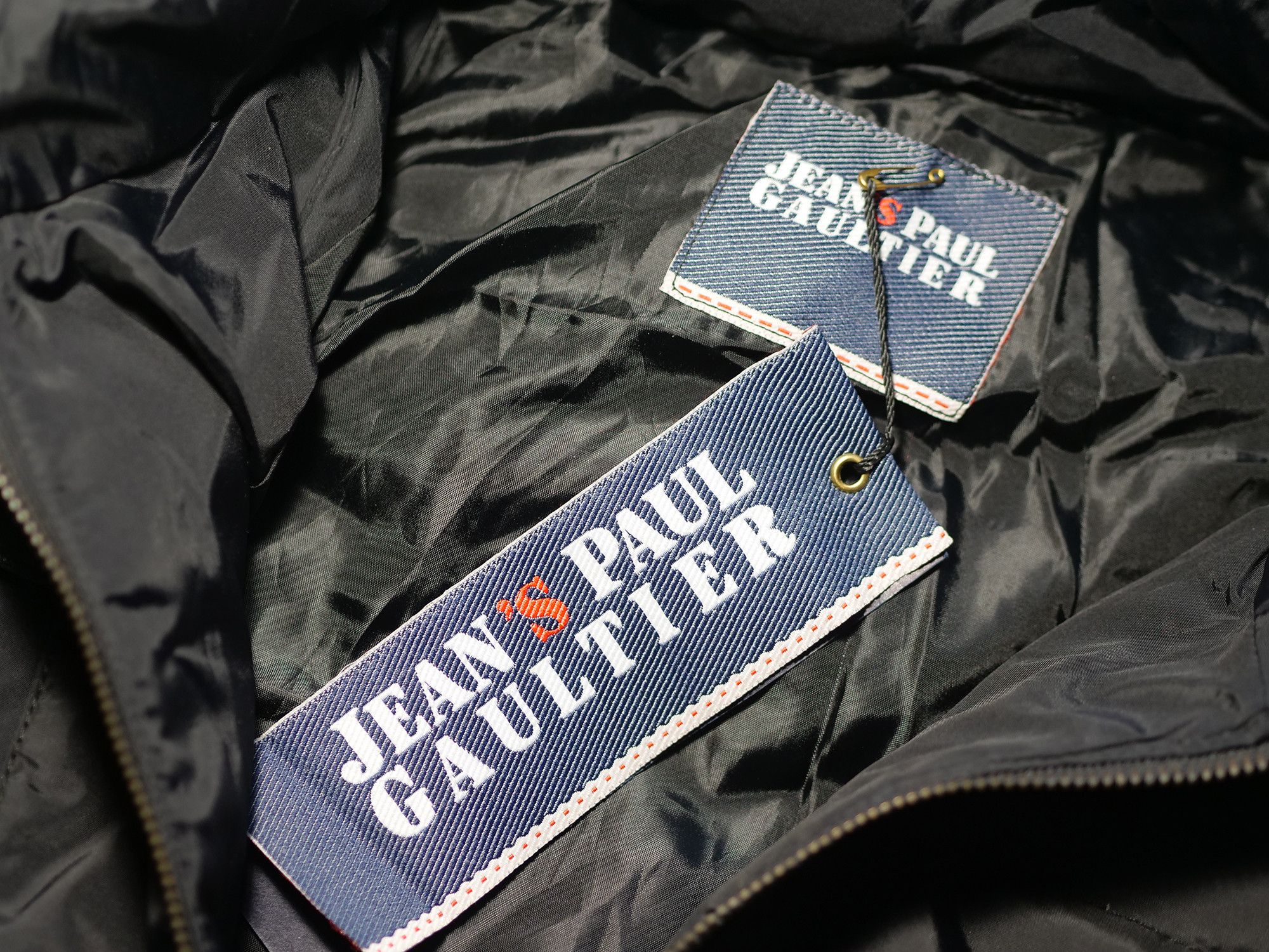 Jean Paul Gaultier Jean's Paul Gaultier new with tags jacket nylon goose down Size US L / EU 52-54 / 3 - 3 Thumbnail