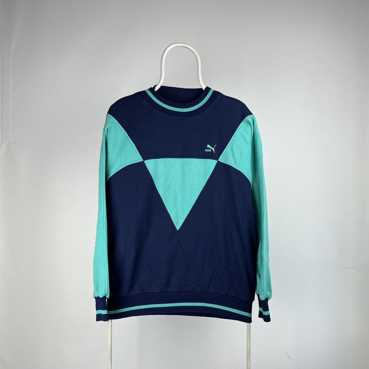 Puma Puma sweatshirt vintage size Large geometric Size US L / EU 52-54 / 3 - 1 Thumbnail