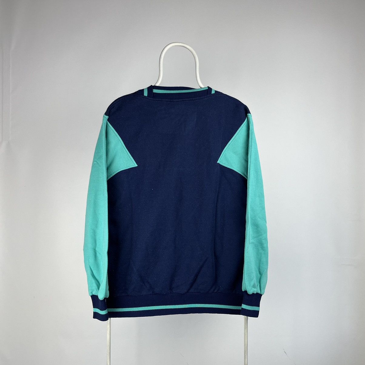 Puma Puma sweatshirt vintage size Large geometric Size US L / EU 52-54 / 3 - 2 Thumbnail