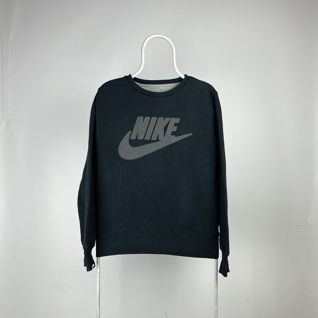 Nike Nike sweatshirt vintage big logo size Small Size US S / EU 44-46 / 1 - 1 Thumbnail