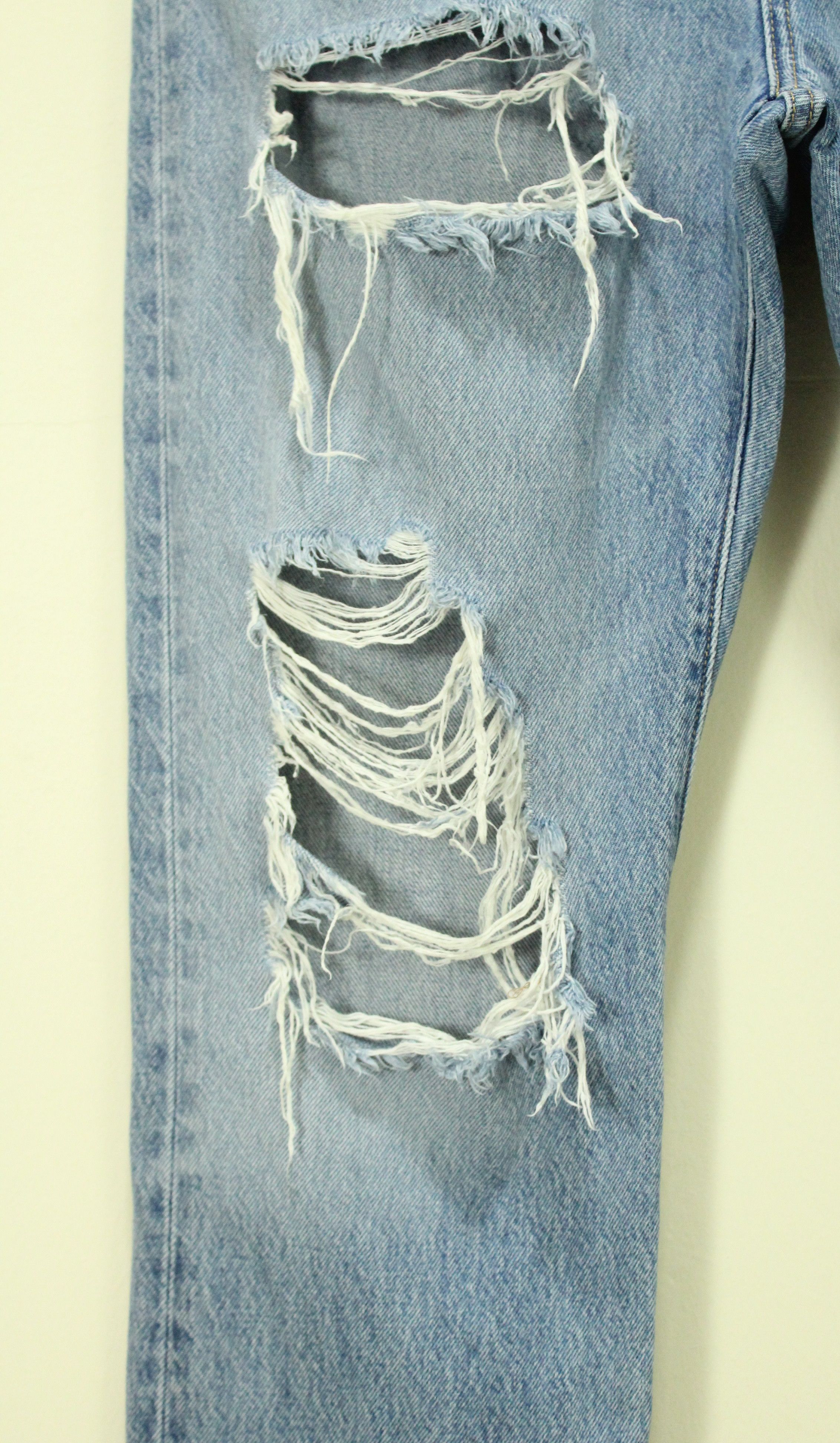 Levi's Distressed Destroy LEVIS 501 Denim Jeans Big E Non Selvedge Size US 30 / EU 46 - 5 Thumbnail