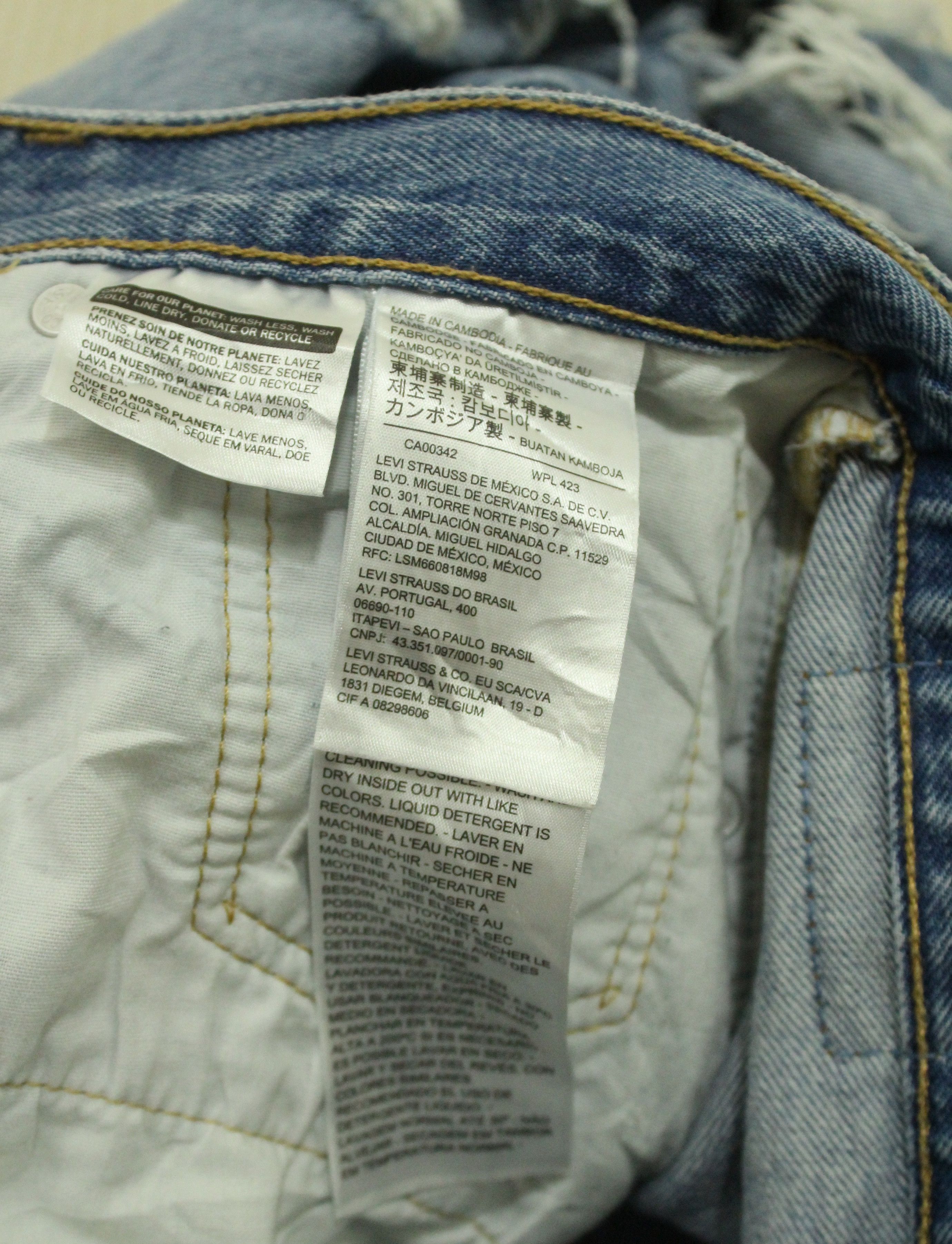 Levi's Distressed Destroy LEVIS 501 Denim Jeans Big E Non Selvedge Size US 30 / EU 46 - 19 Thumbnail