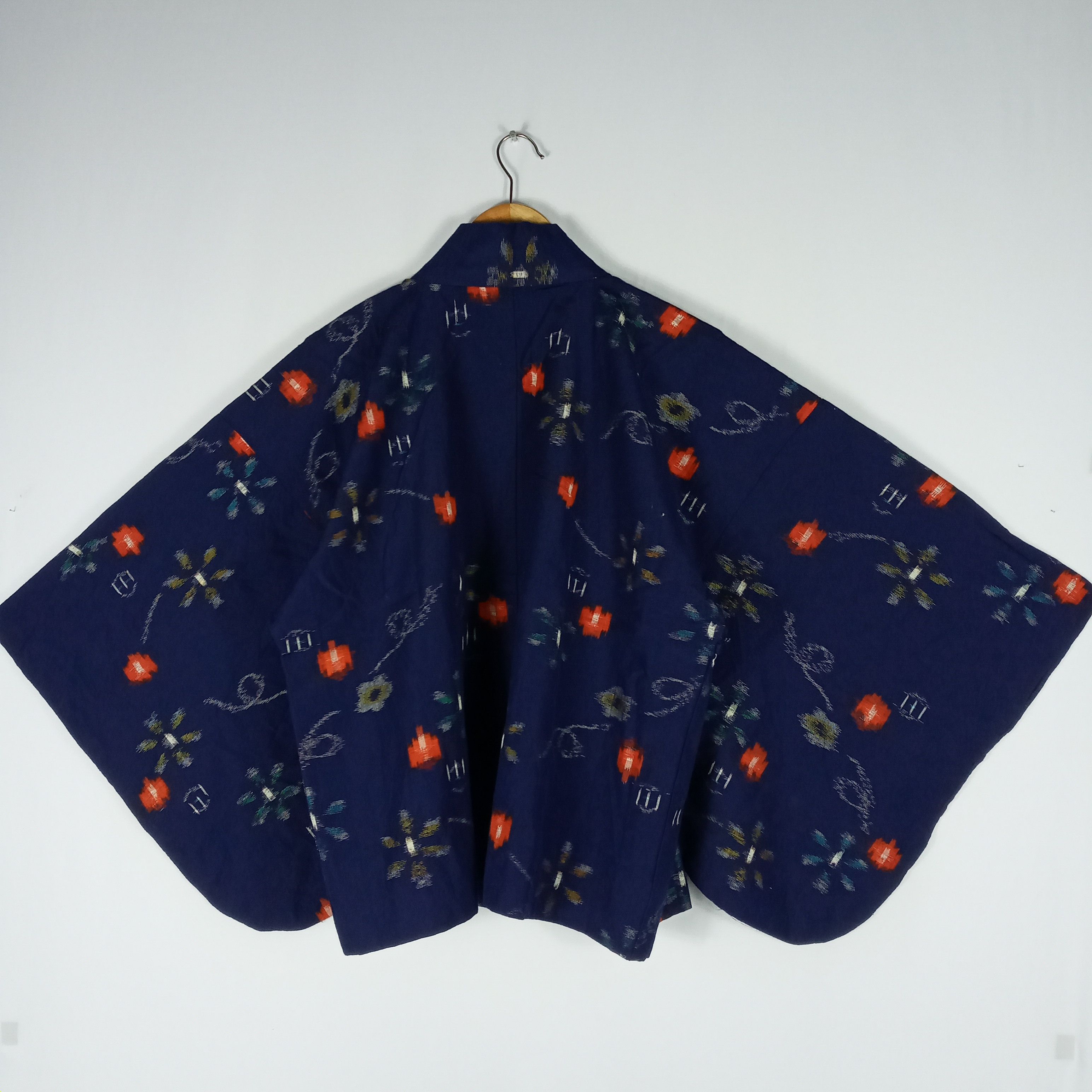 Japanese Brand × Vintage Rare Japanese Kimono Flower Fullprint Cropped Capes Design Size US M / EU 48-50 / 2 - 3 Thumbnail