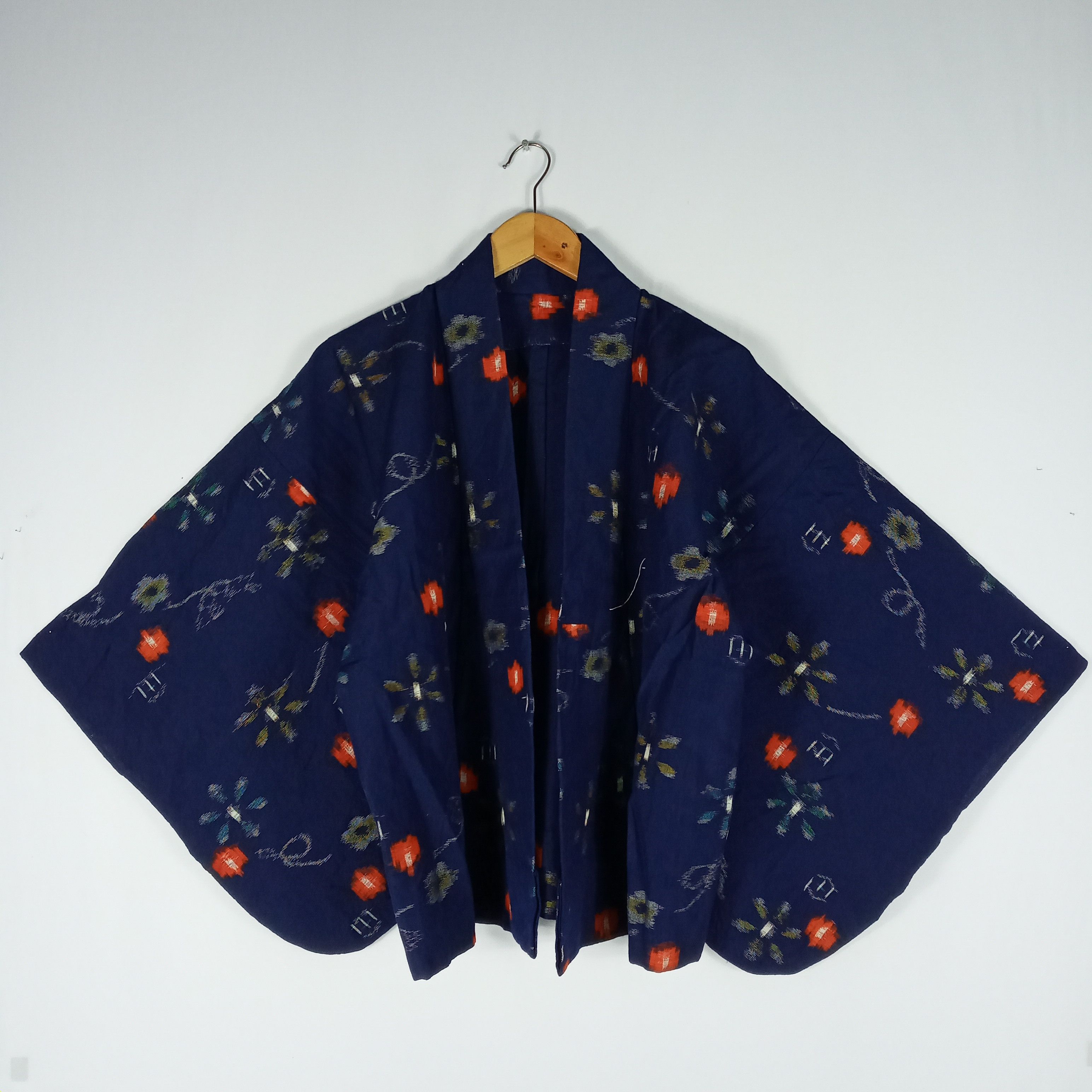 Japanese Brand × Vintage Rare Japanese Kimono Flower Fullprint Cropped Capes Design Size US M / EU 48-50 / 2 - 1 Thumbnail