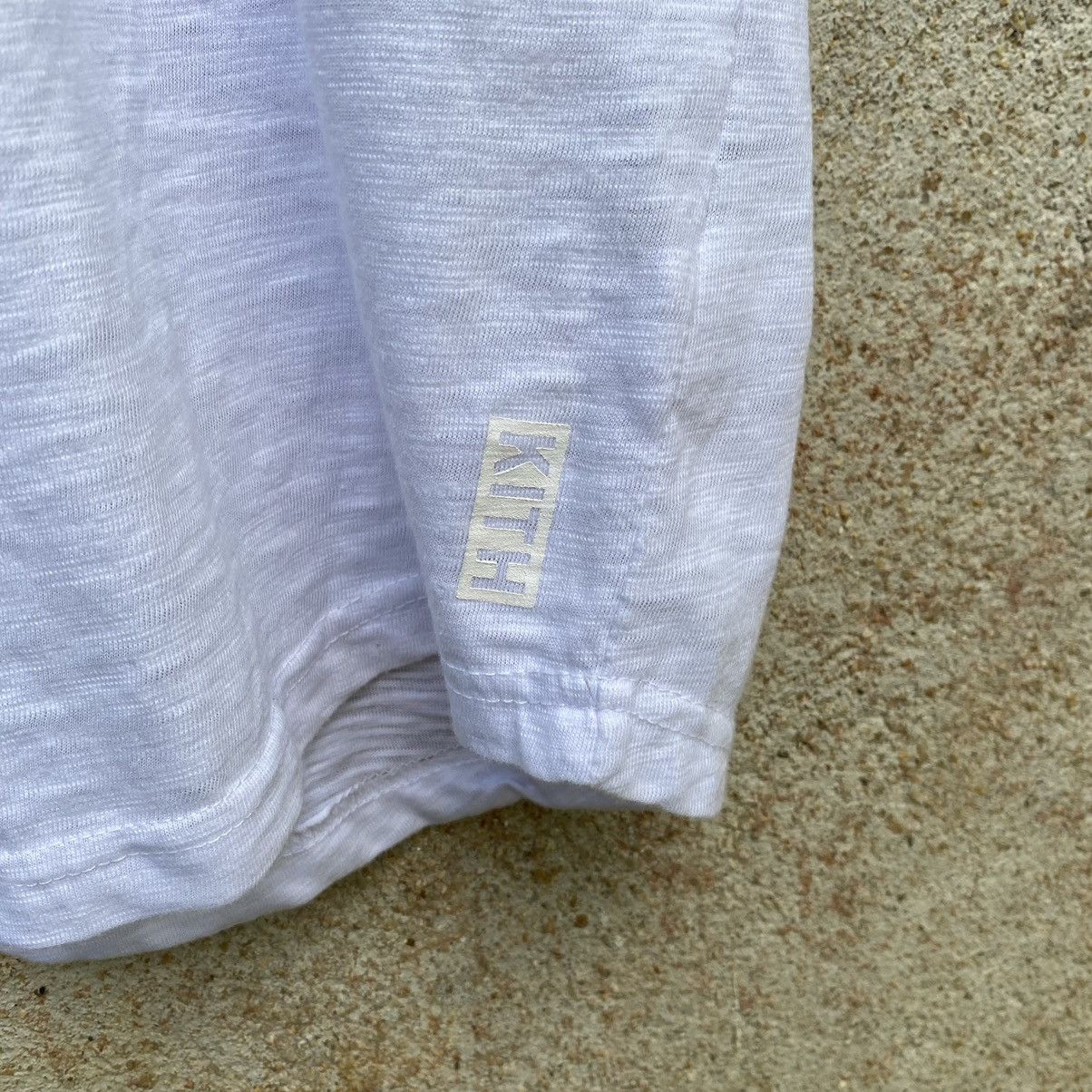 Kith Kith White Tee ERD GRUNGE THRASHED FADED VINTAGE Y2K Size US L / EU 52-54 / 3 - 2 Thumbnail