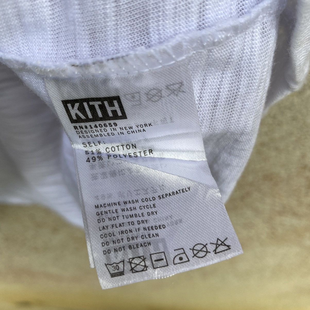 Kith Kith White Tee ERD GRUNGE THRASHED FADED VINTAGE Y2K Size US L / EU 52-54 / 3 - 4 Thumbnail