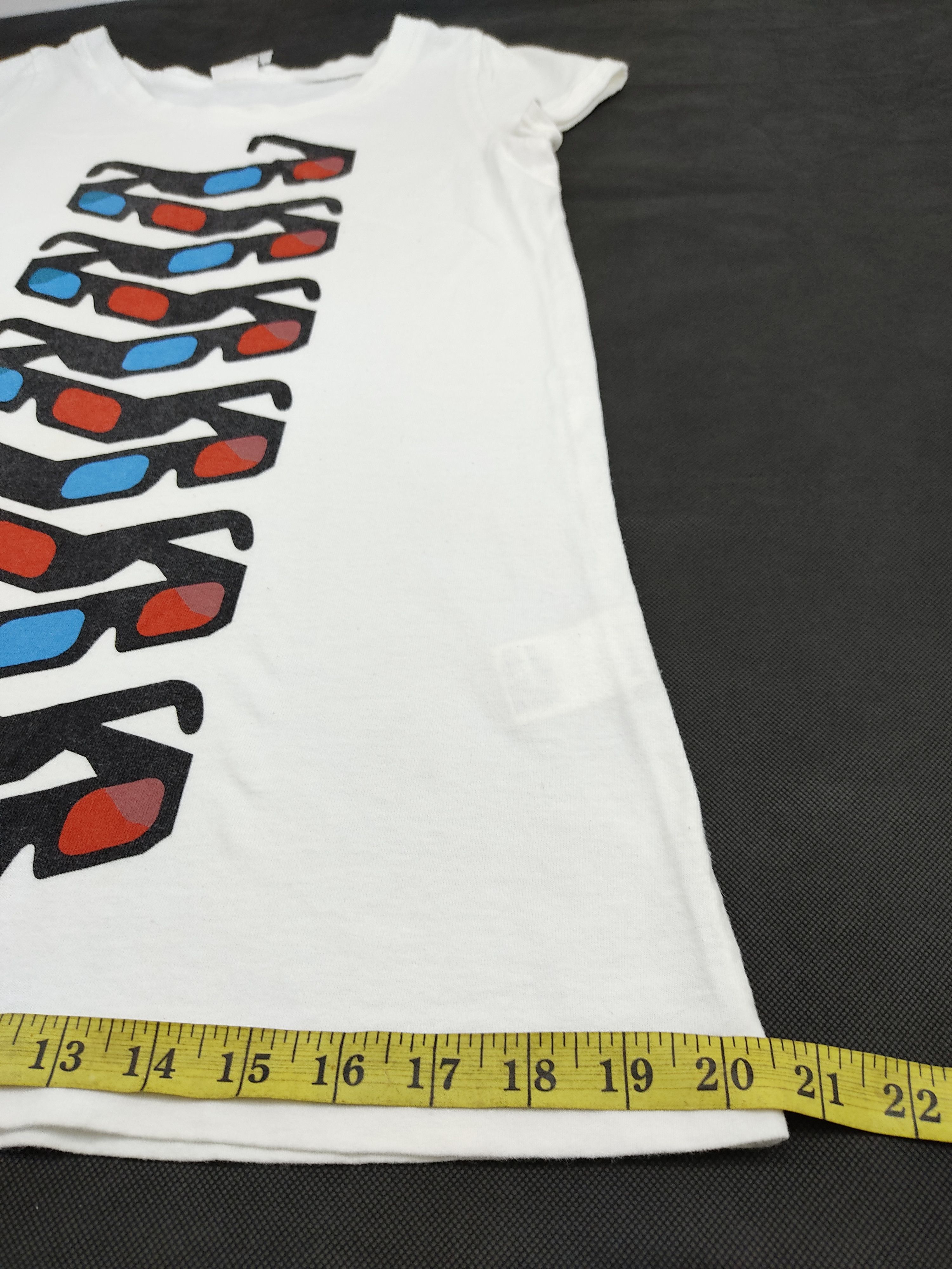 Japanese Brand Xgirl X-girl Sunglasses Art Design Eye Tag White Tee Size S / US 4 / IT 40 - 9 Thumbnail