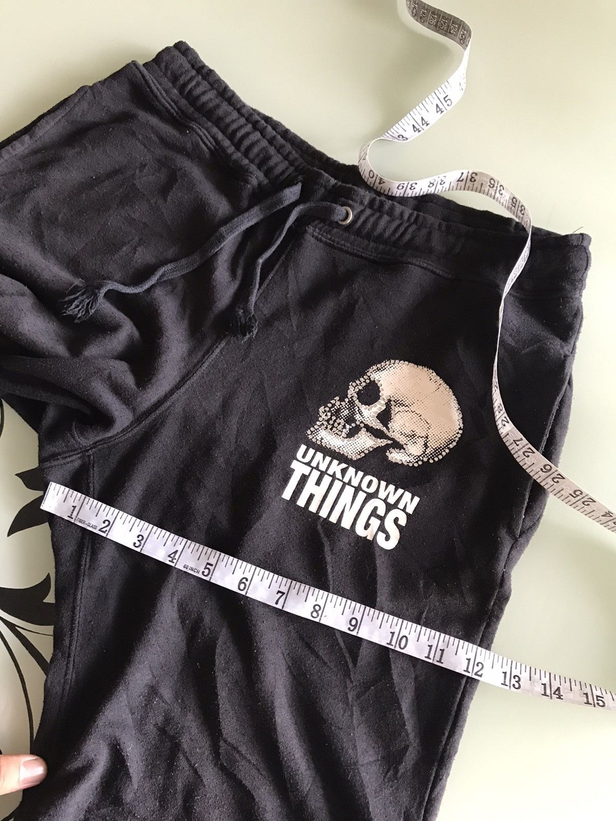 Japanese Brand Nice❗️Stooge & Co Skull Logo Short Sweatpants Size US 35 - 18 Thumbnail