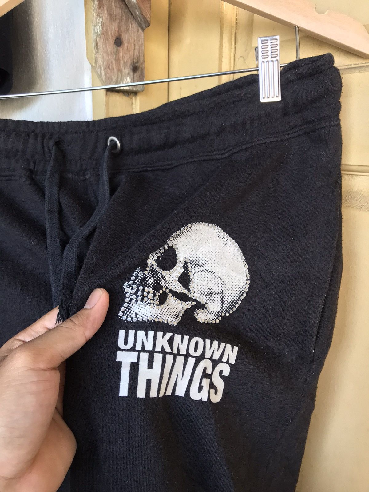 Japanese Brand Nice❗️Stooge & Co Skull Logo Short Sweatpants Size US 35 - 3 Thumbnail