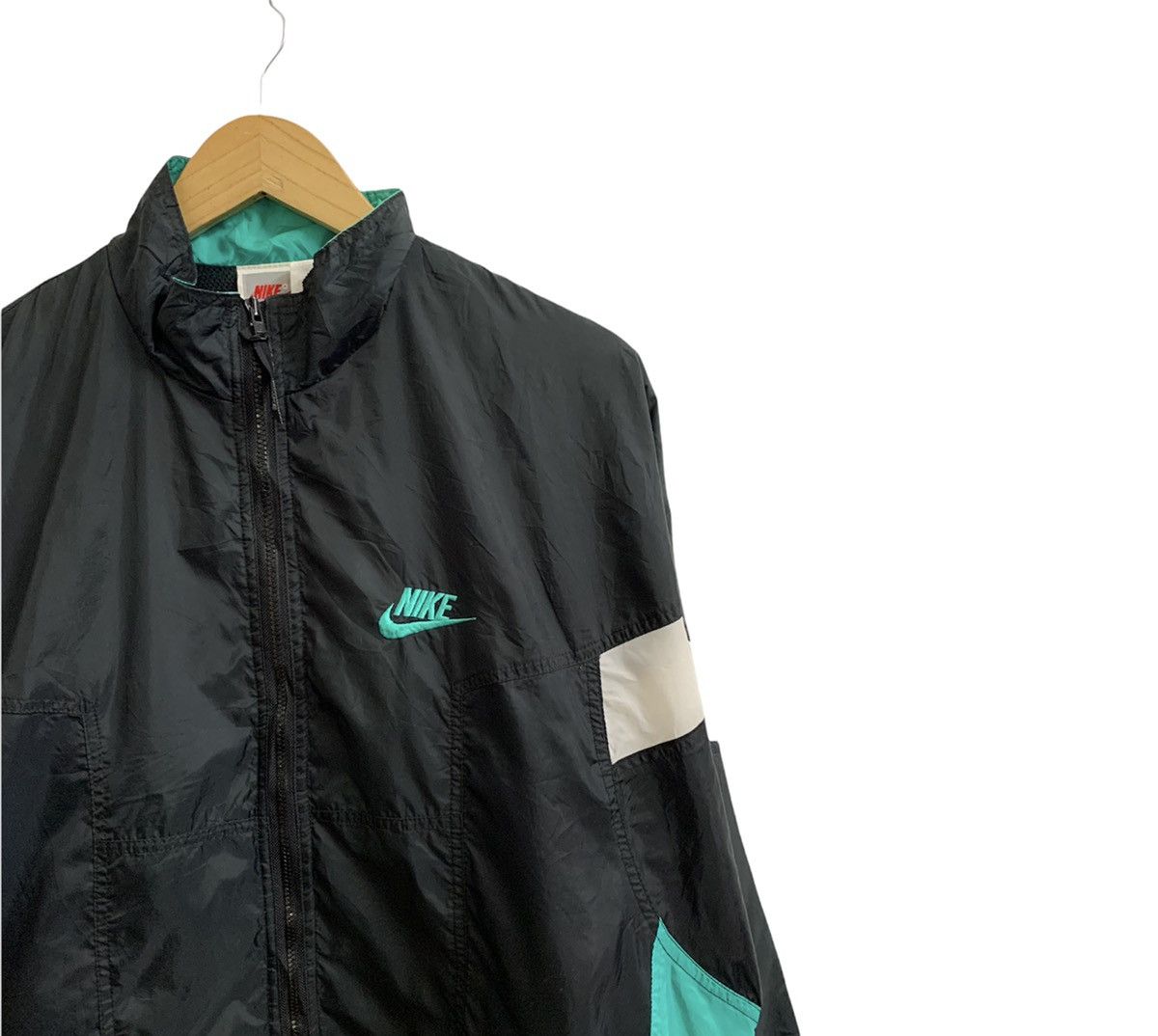 Nike Vintage 90s Nike Colour Block Windbreaker Light Jacket Size US L / EU 52-54 / 3 - 4 Thumbnail
