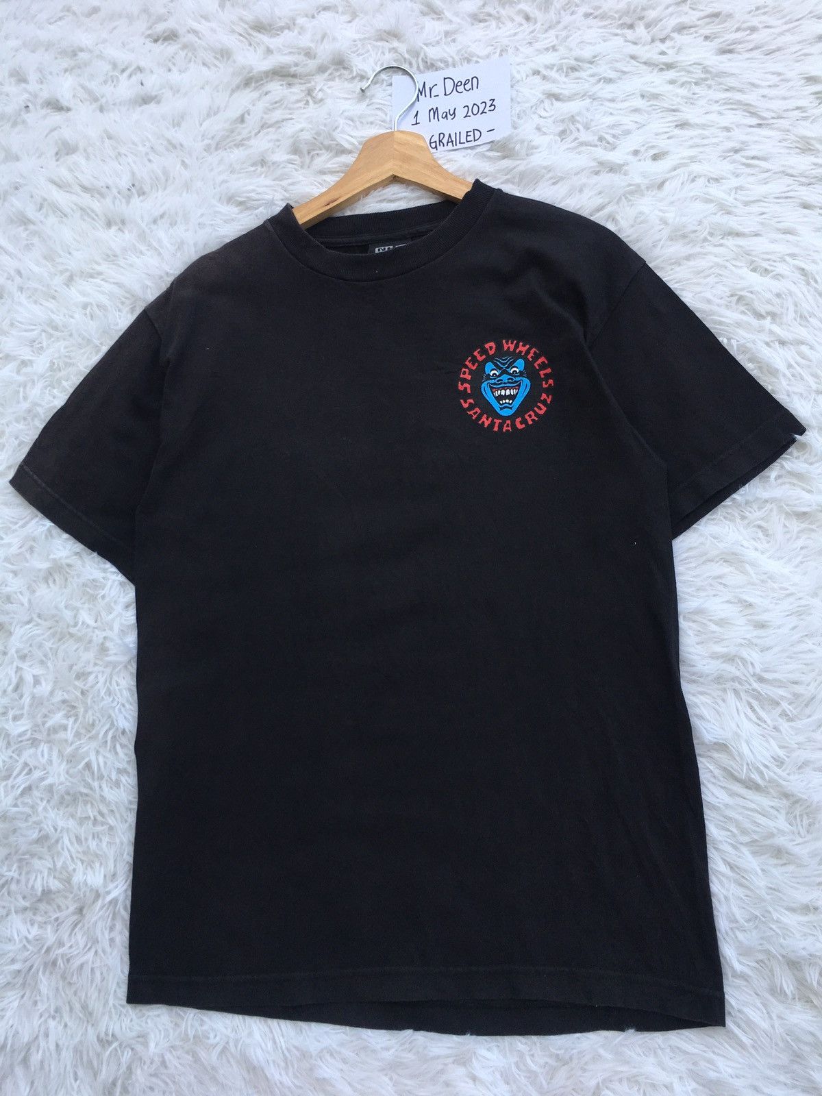 Santa Cruz Skateboards Vintage Santa Cruz Skateboard Speed Wheels Tshirt Size US M / EU 48-50 / 2 - 11 Thumbnail