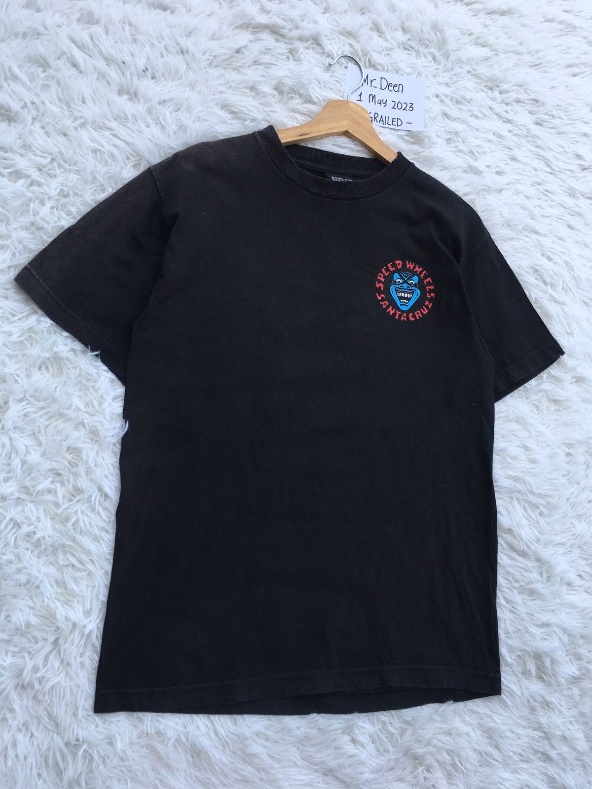 Santa Cruz Skateboards Vintage Santa Cruz Skateboard Speed Wheels Tshirt Size US M / EU 48-50 / 2 - 10 Thumbnail