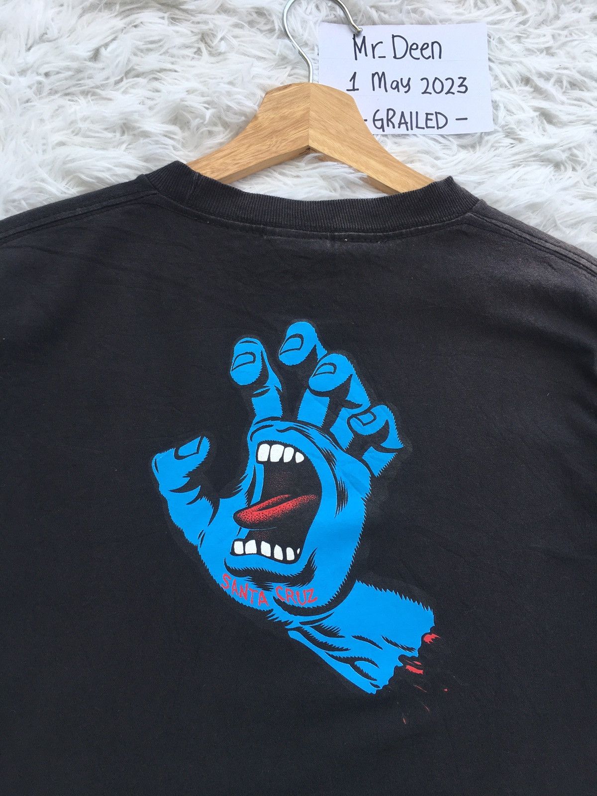 Santa Cruz Skateboards Vintage Santa Cruz Skateboard Speed Wheels Tshirt Size US M / EU 48-50 / 2 - 1 Thumbnail