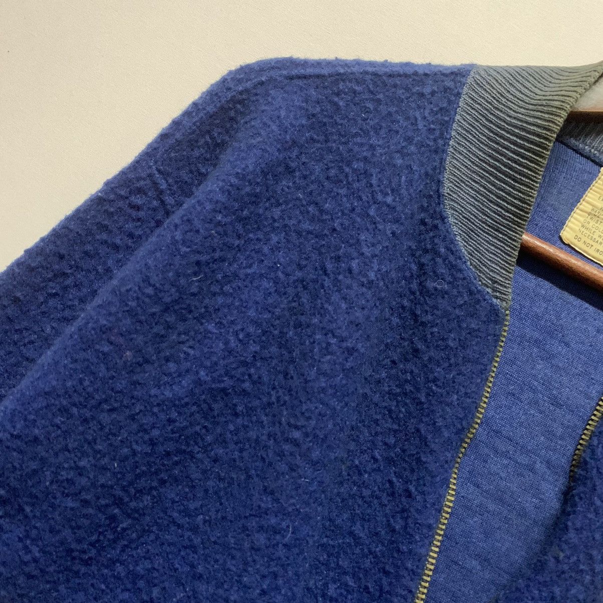 Champion × Vintage 🔥RARE🔥 80s Vintage Champion Zipper Jacket Medium Size Size US M / EU 48-50 / 2 - 11 Thumbnail