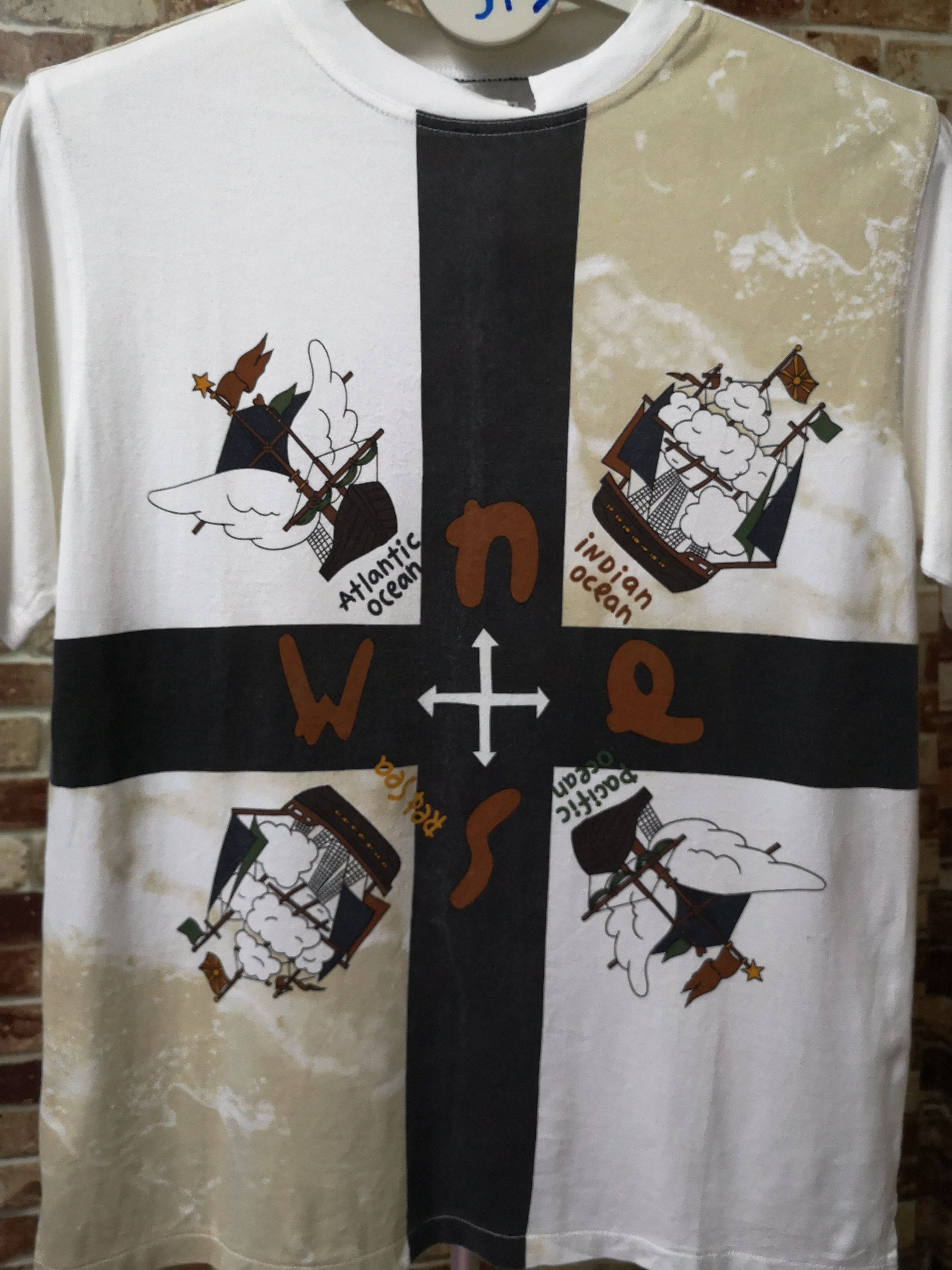 Jean Charles De Castelbajac Nice Design Tee Size US M / EU 48-50 / 2 - 2 Thumbnail