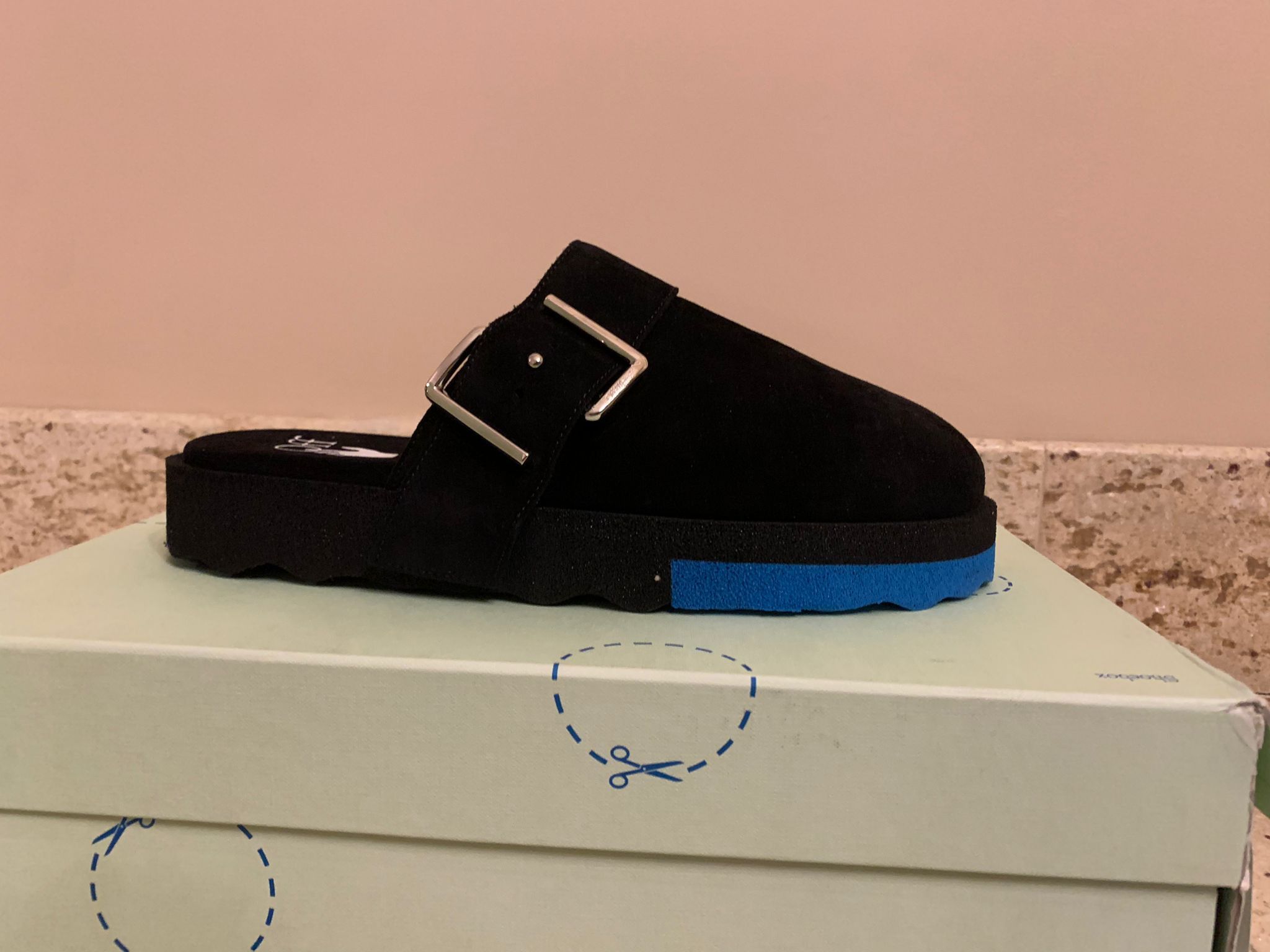 Off-White Suede Comfort Slides in Black Size US 8 / EU 41 - 2 Thumbnail