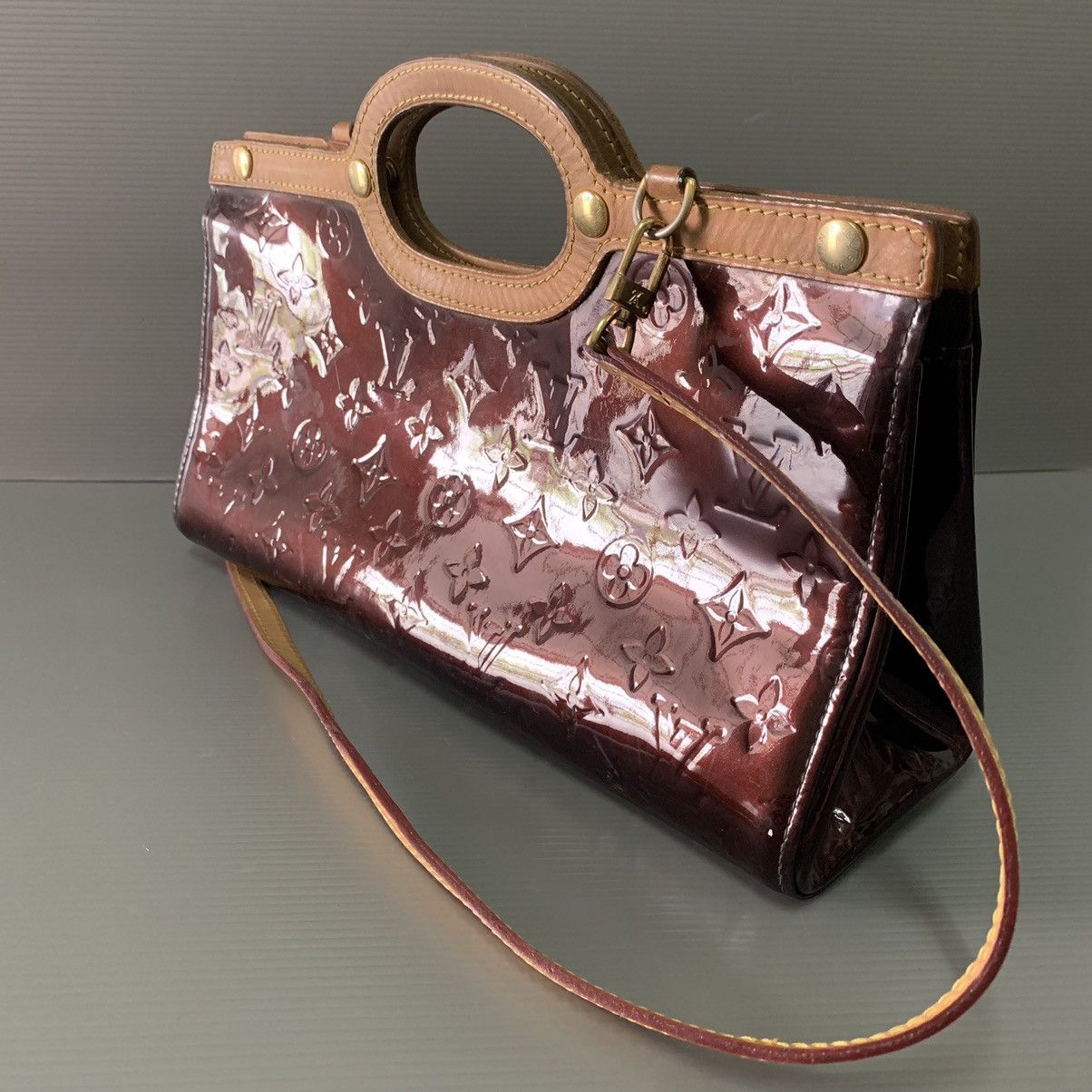 Louis Vuitton Louis Vuitton Vernis Leather Handbag Size ONE SIZE - 2 Thumbnail