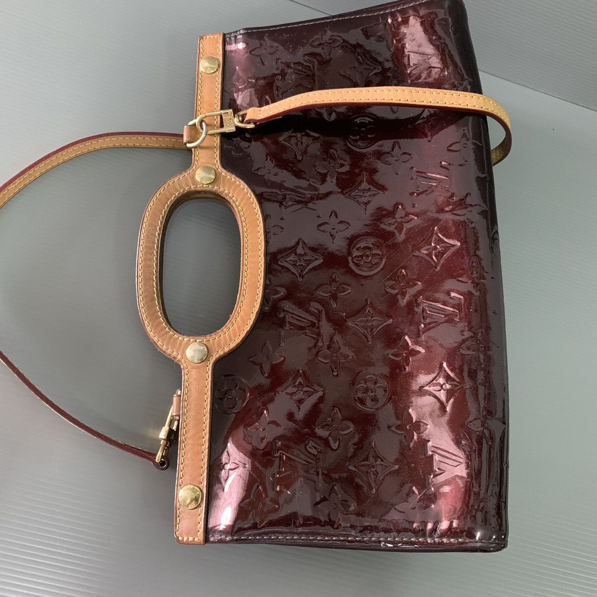 Louis Vuitton Louis Vuitton Vernis Leather Handbag Size ONE SIZE - 6 Thumbnail