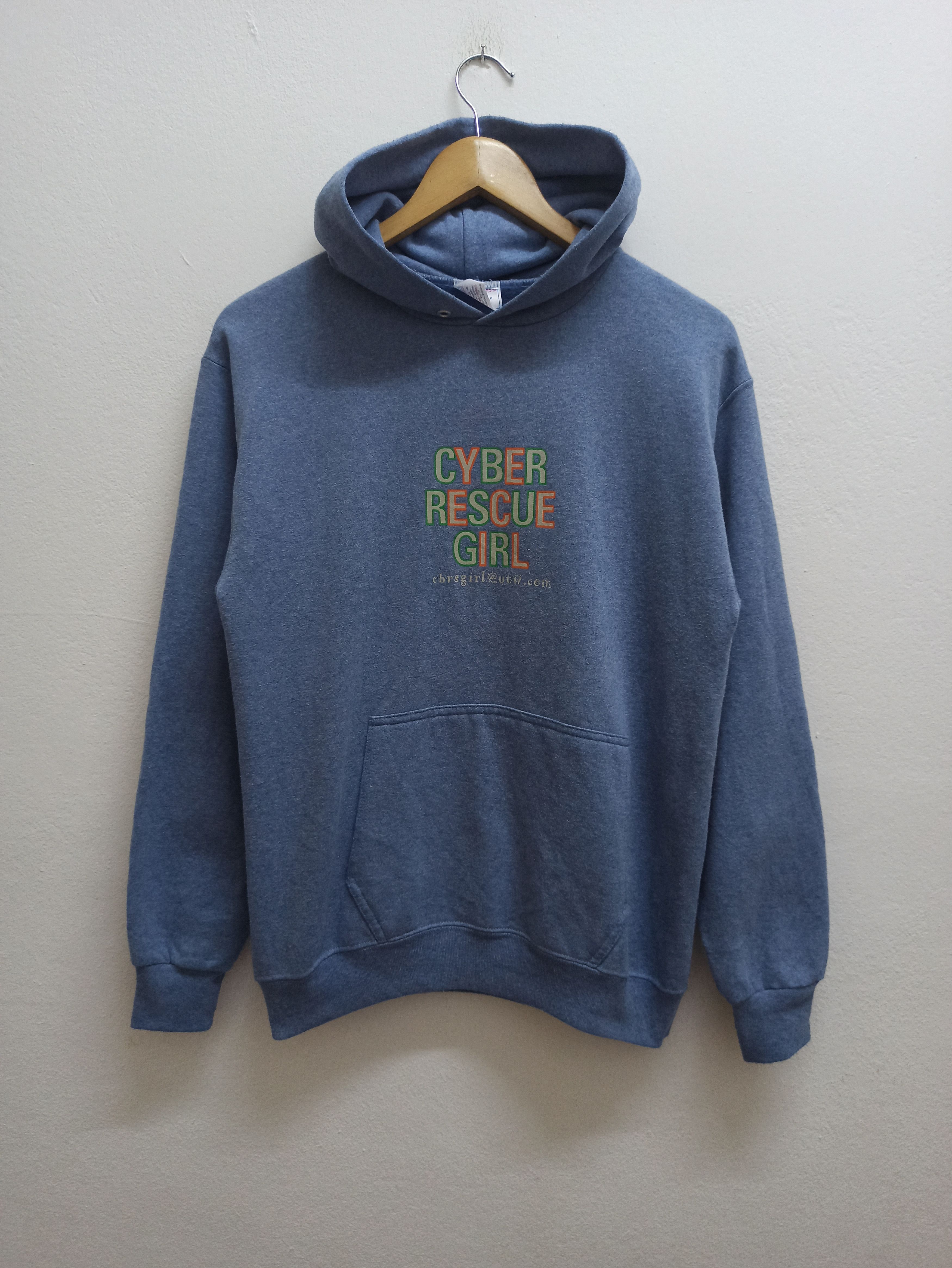 Vintage Vintage Hoodie CYBER RESCUE GIRL from USA (c35) Size US M / EU 48-50 / 2 - 1 Thumbnail